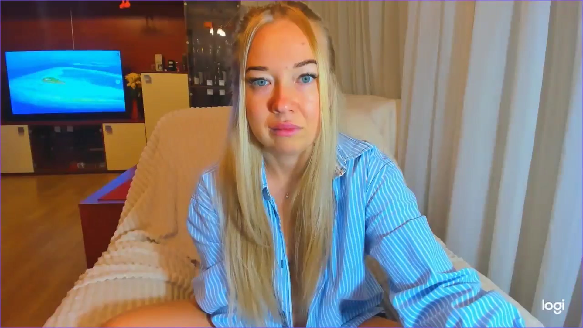 Gallery image thumbnail from FlamingoDream's myfreecams stream on, 10/25/2024, 01:13 image 4 of 20