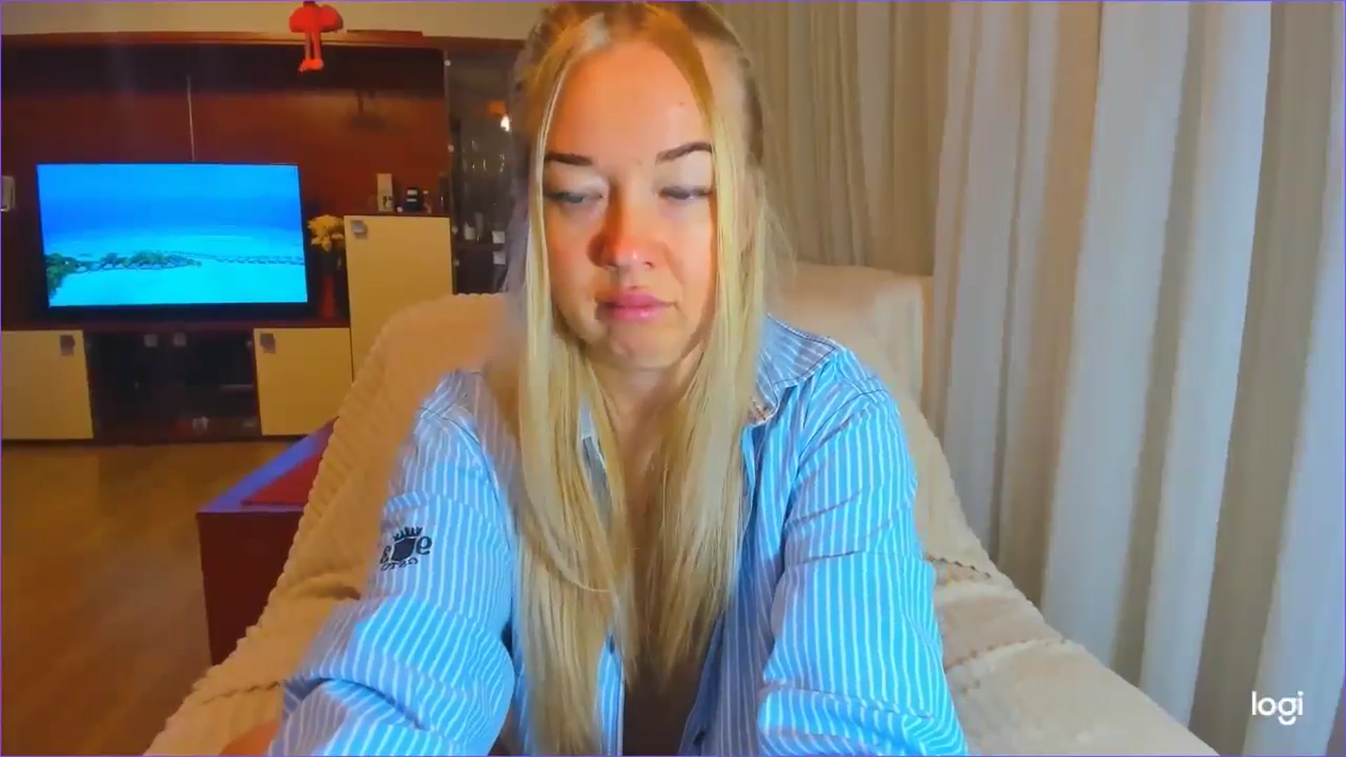 Gallery image thumbnail from FlamingoDream's myfreecams stream on, 10/25/2024, 01:13 image 2 of 20
