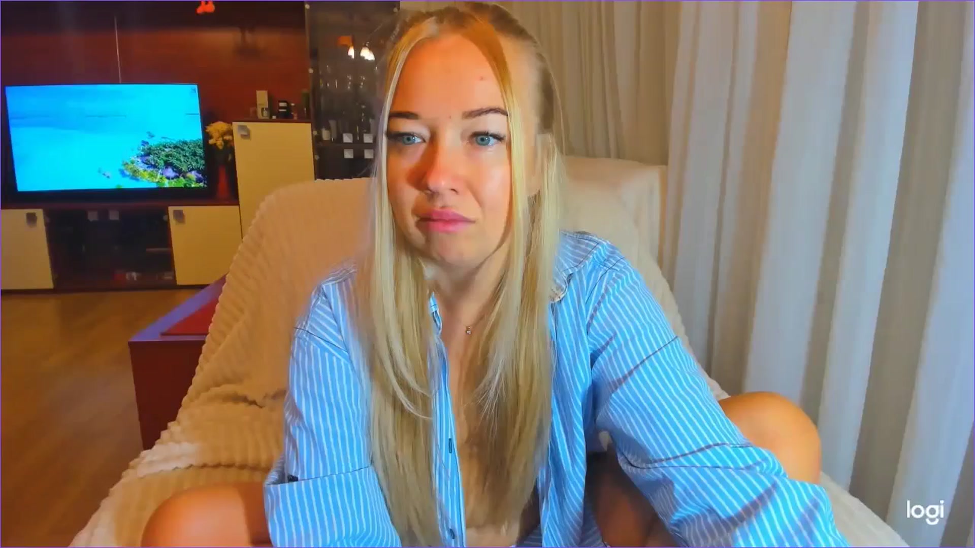 Gallery image thumbnail from FlamingoDream's myfreecams stream on, 10/25/2024, 01:13 image 7 of 20