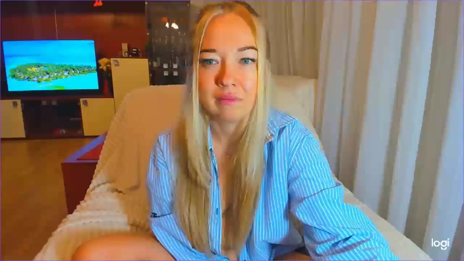 Gallery image thumbnail from FlamingoDream's myfreecams stream on, 10/25/2024, 01:13 image 5 of 20