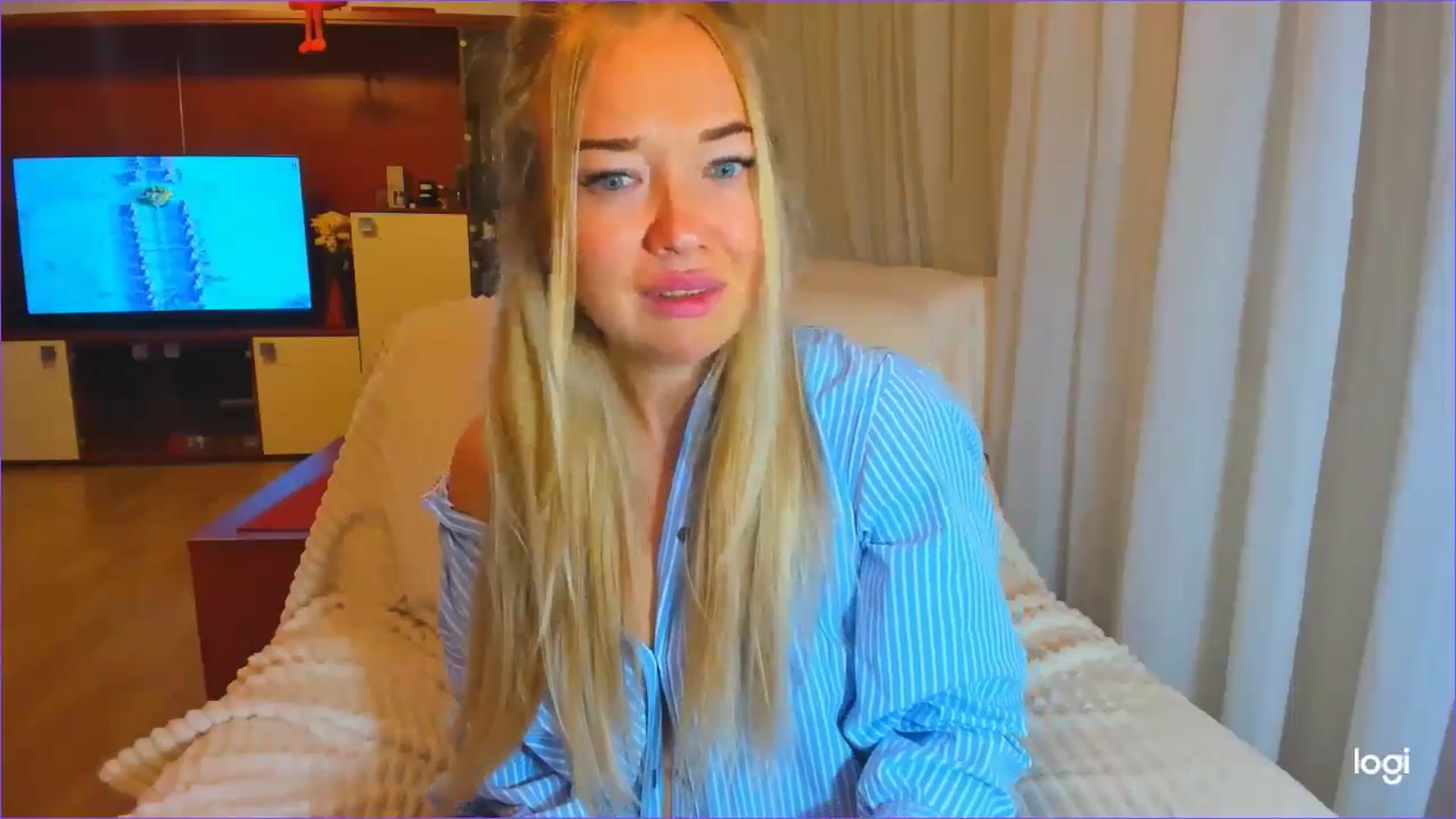 Gallery image thumbnail from FlamingoDream's myfreecams stream on, 10/25/2024, 01:40 image 14 of 20