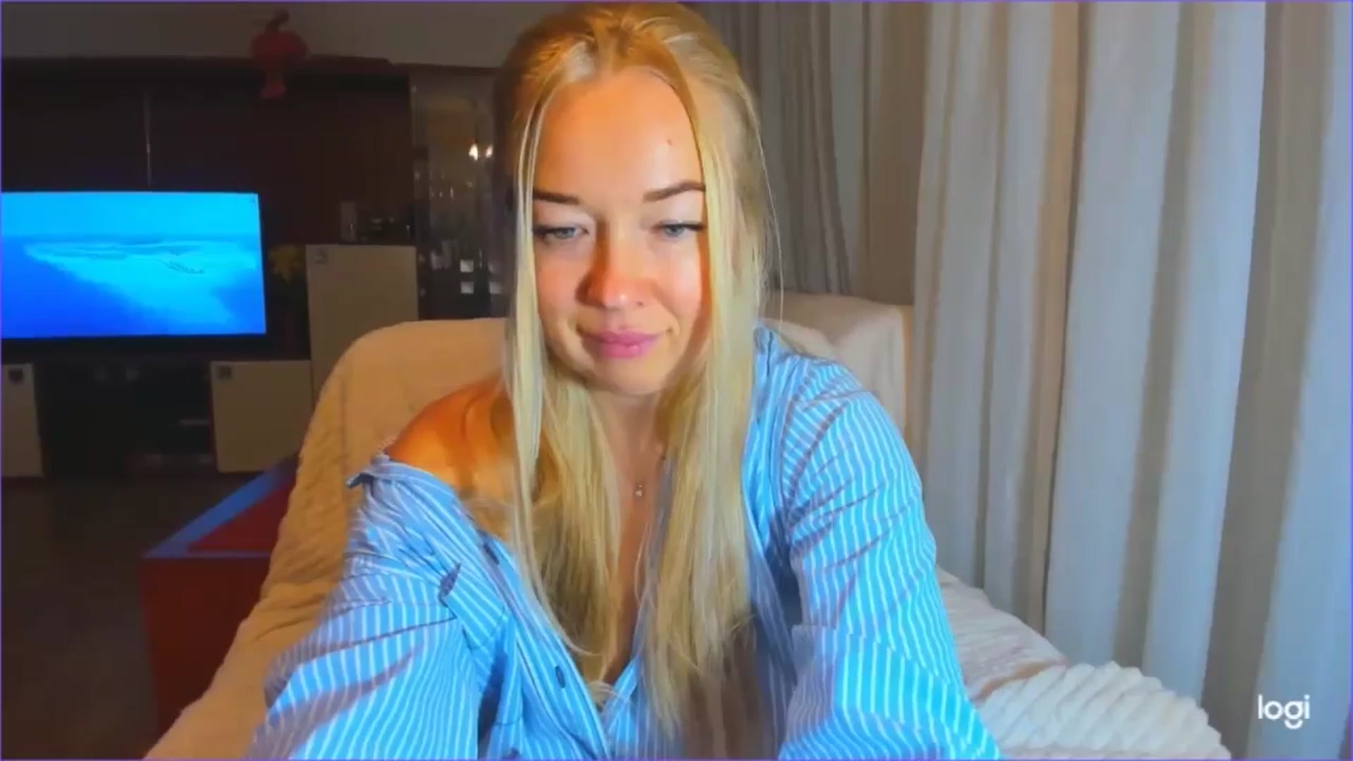 Gallery image thumbnail from FlamingoDream's myfreecams stream on, 10/25/2024, 02:26 image 4 of 20