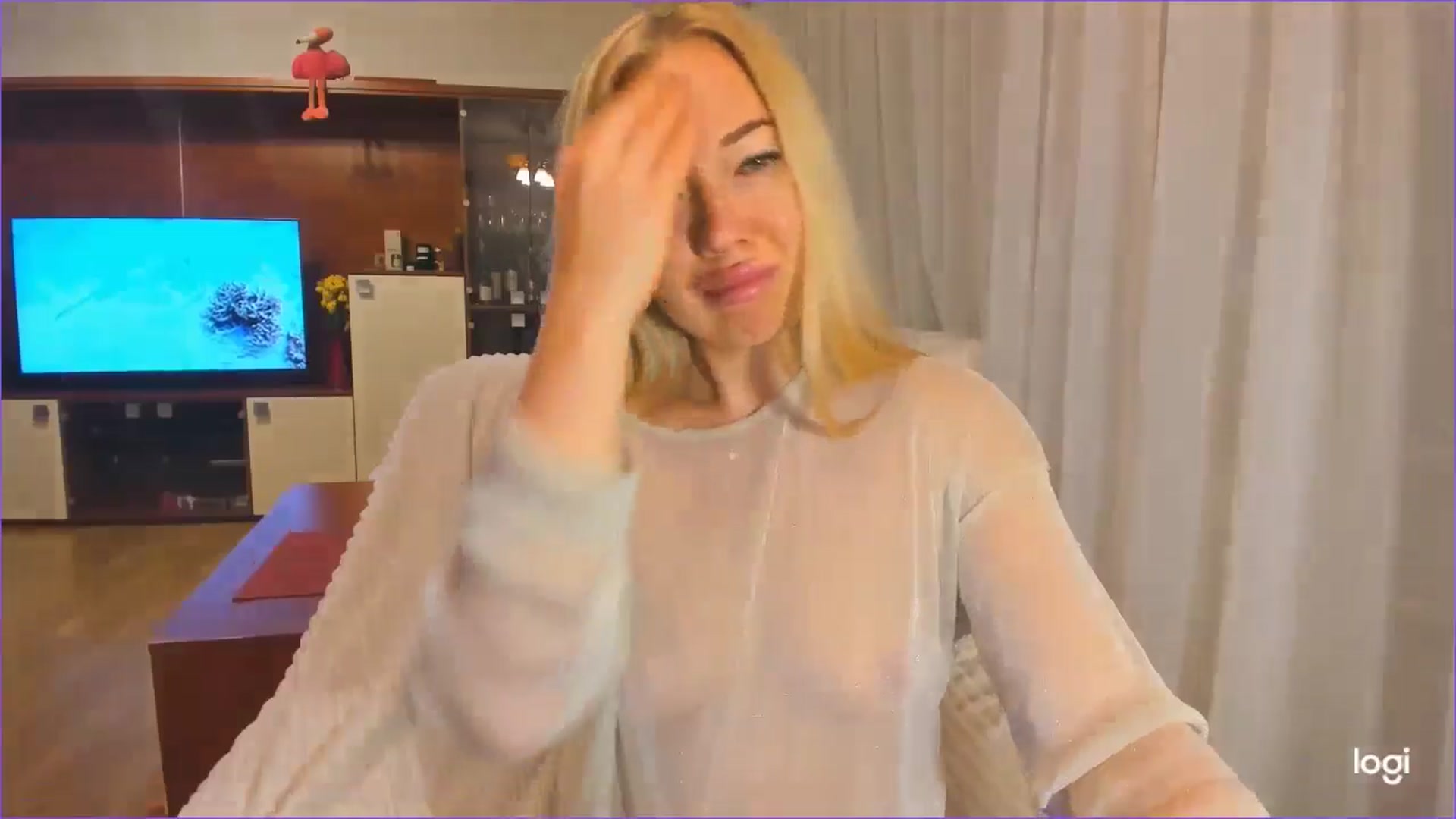 Gallery image thumbnail from FlamingoDream's myfreecams stream on, 10/28/2024, 23:38 image 7 of 20
