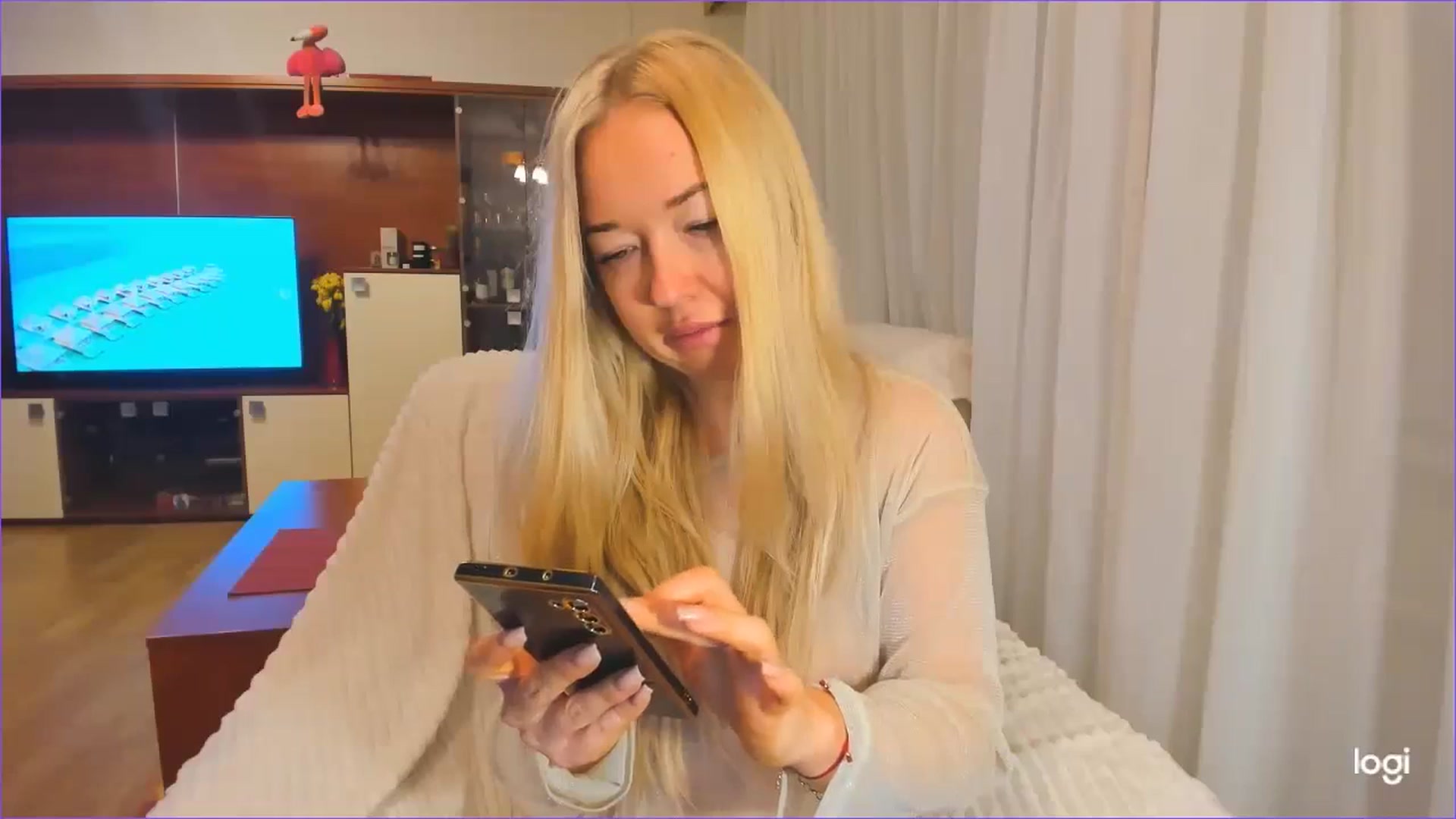 Gallery image thumbnail from FlamingoDream's myfreecams stream on, 10/29/2024, 03:05 image 7 of 20
