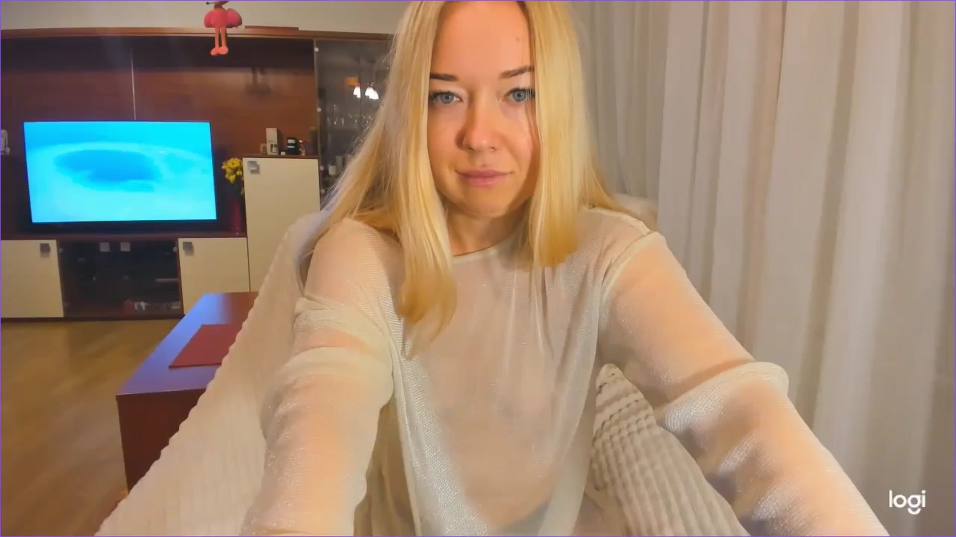Gallery image thumbnail from FlamingoDream's myfreecams stream on, 10/29/2024, 03:05 image 11 of 20