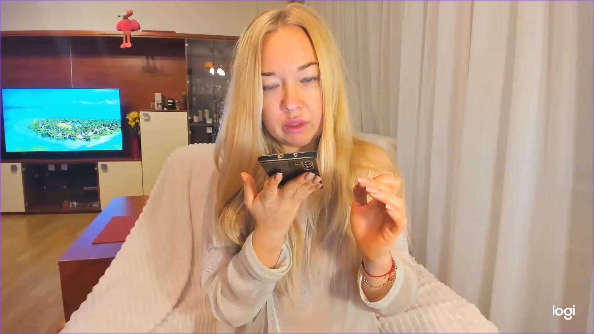 Gallery image thumbnail from FlamingoDream's myfreecams stream on, 10/29/2024, 03:05 image 6 of 20