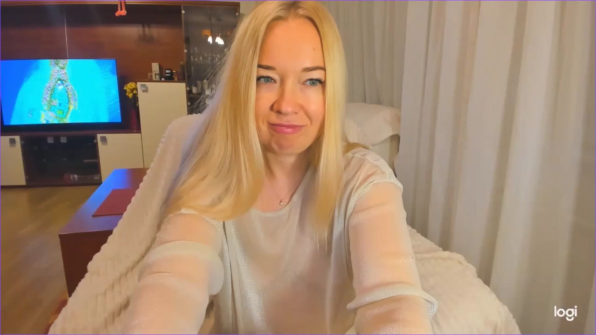Gallery image thumbnail from FlamingoDream's myfreecams stream on, 10/29/2024, 03:05 image 1 of 20