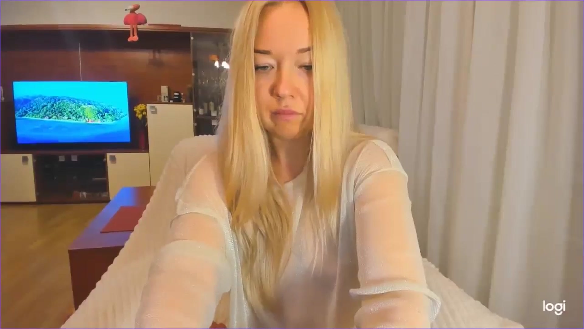 Gallery image thumbnail from FlamingoDream's myfreecams stream on, 10/29/2024, 03:05 image 12 of 20
