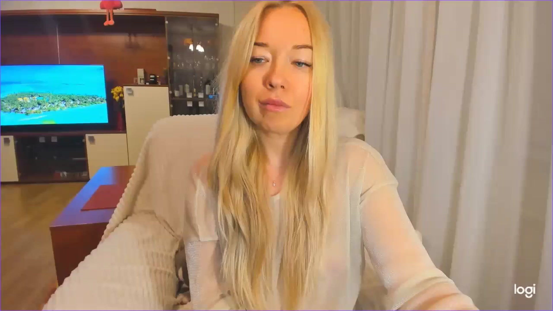 Gallery image thumbnail from FlamingoDream's myfreecams stream on, 10/29/2024, 03:05 image 18 of 20
