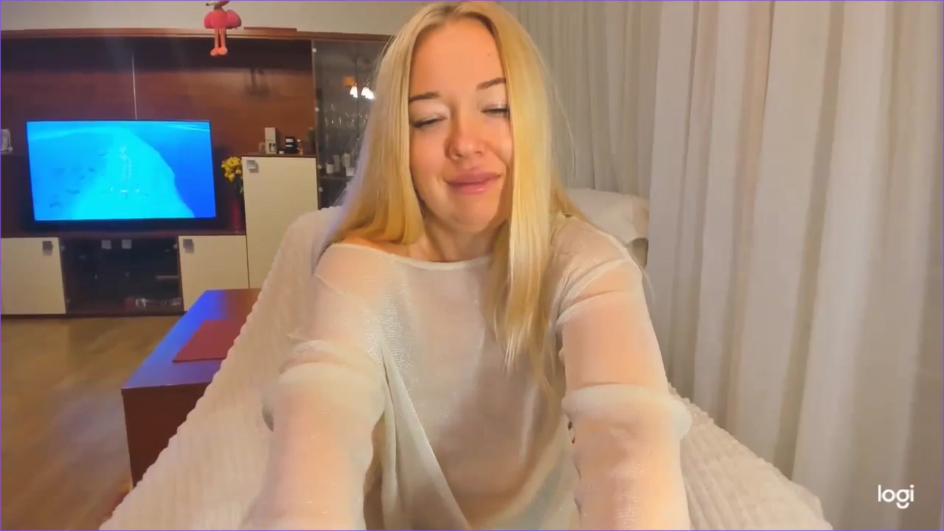 Gallery image thumbnail from FlamingoDream's myfreecams stream on, 10/29/2024, 03:05 image 8 of 20