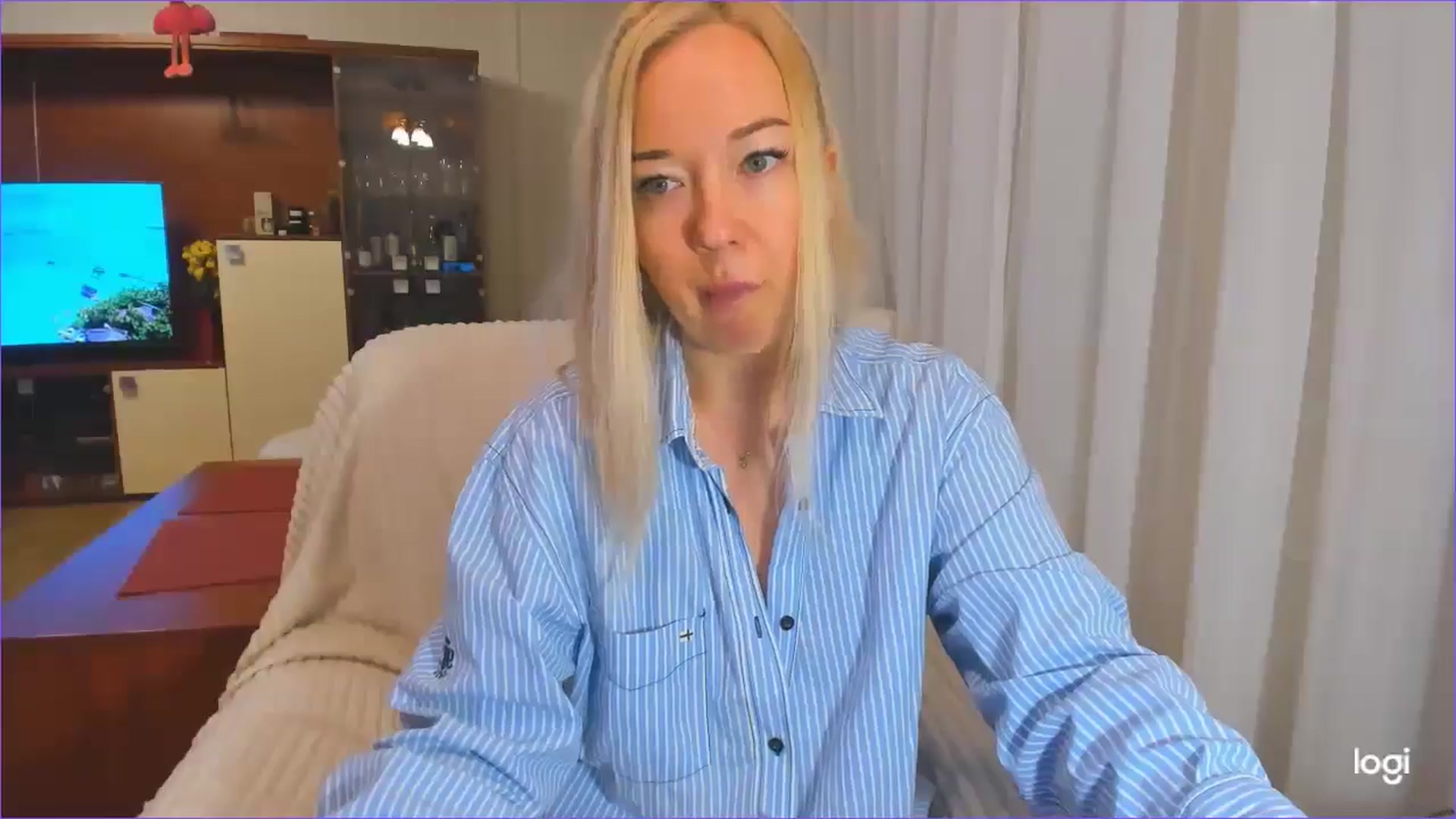Gallery image thumbnail from FlamingoDream's myfreecams stream on, 10/30/2024, 24:21 image 2 of 20