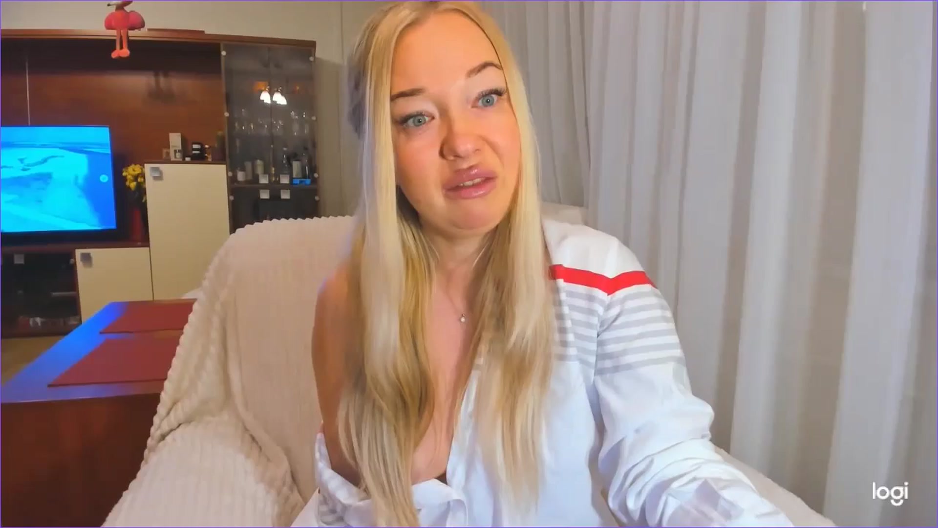 Gallery image thumbnail from FlamingoDream's myfreecams stream on, 10/31/2024, 24:05 image 4 of 20
