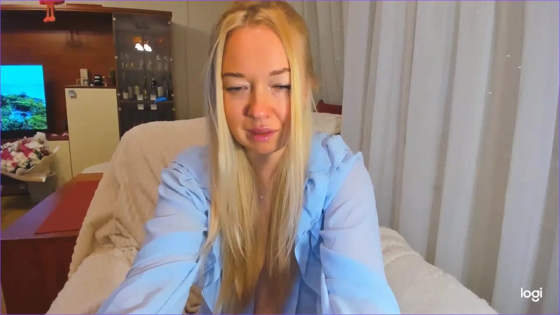 Gallery image thumbnail from FlamingoDream's myfreecams stream on, 11/04/2024, 22:51 image 14 of 20