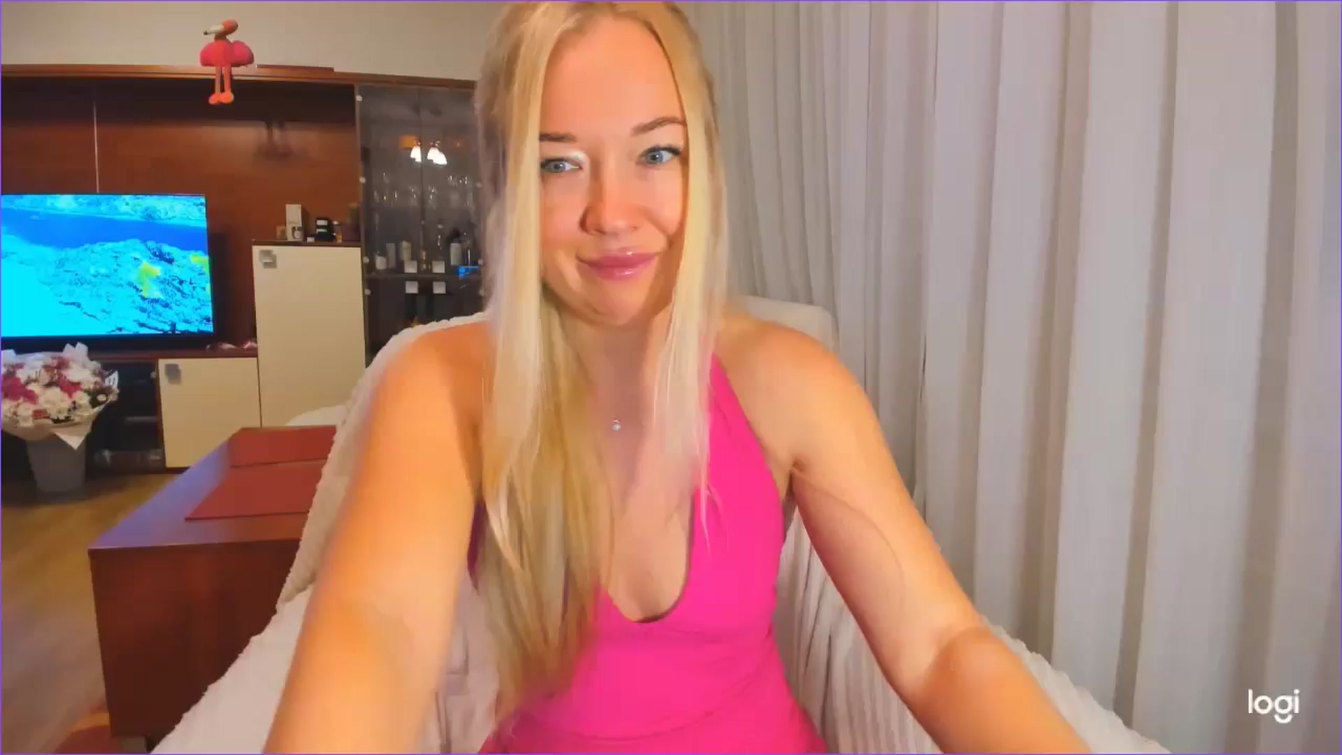Gallery image thumbnail from FlamingoDream's myfreecams stream on, 11/07/2024, 24:02 image 9 of 20