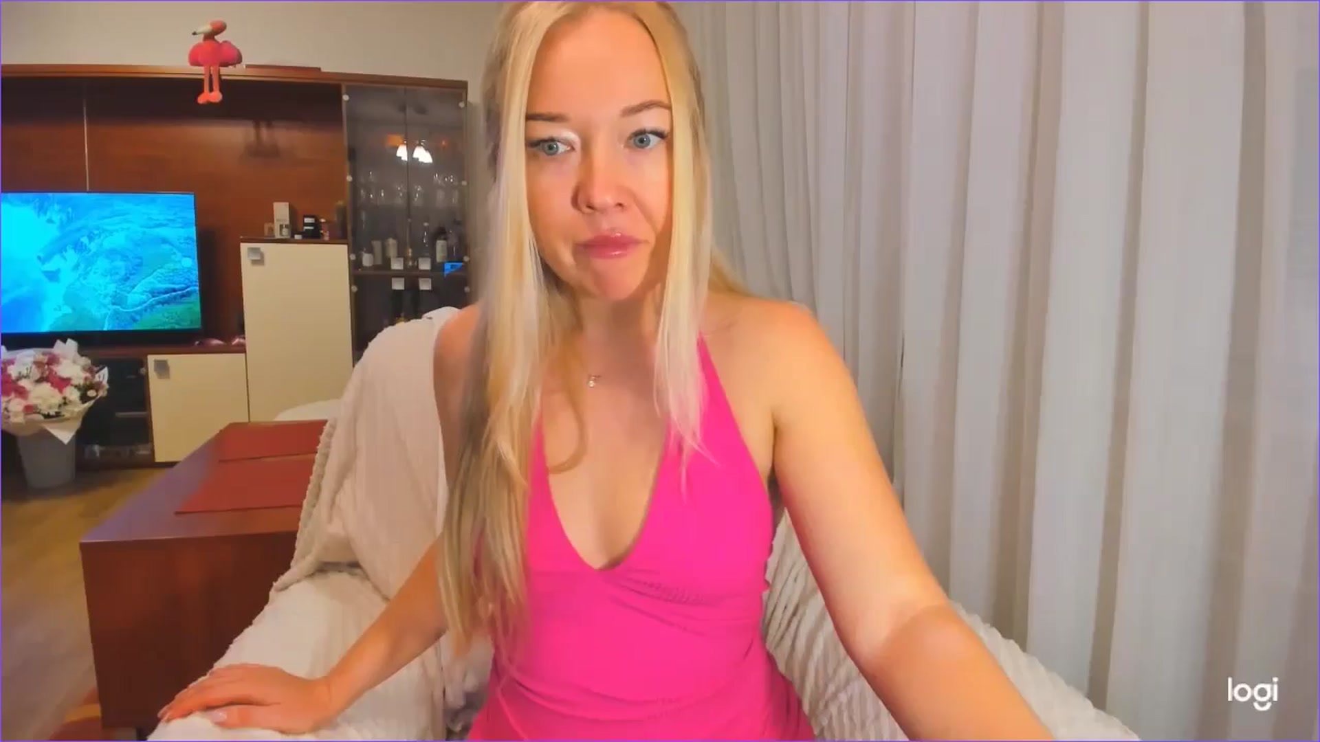 Gallery image thumbnail from FlamingoDream's myfreecams stream on, 11/07/2024, 24:02 image 10 of 20