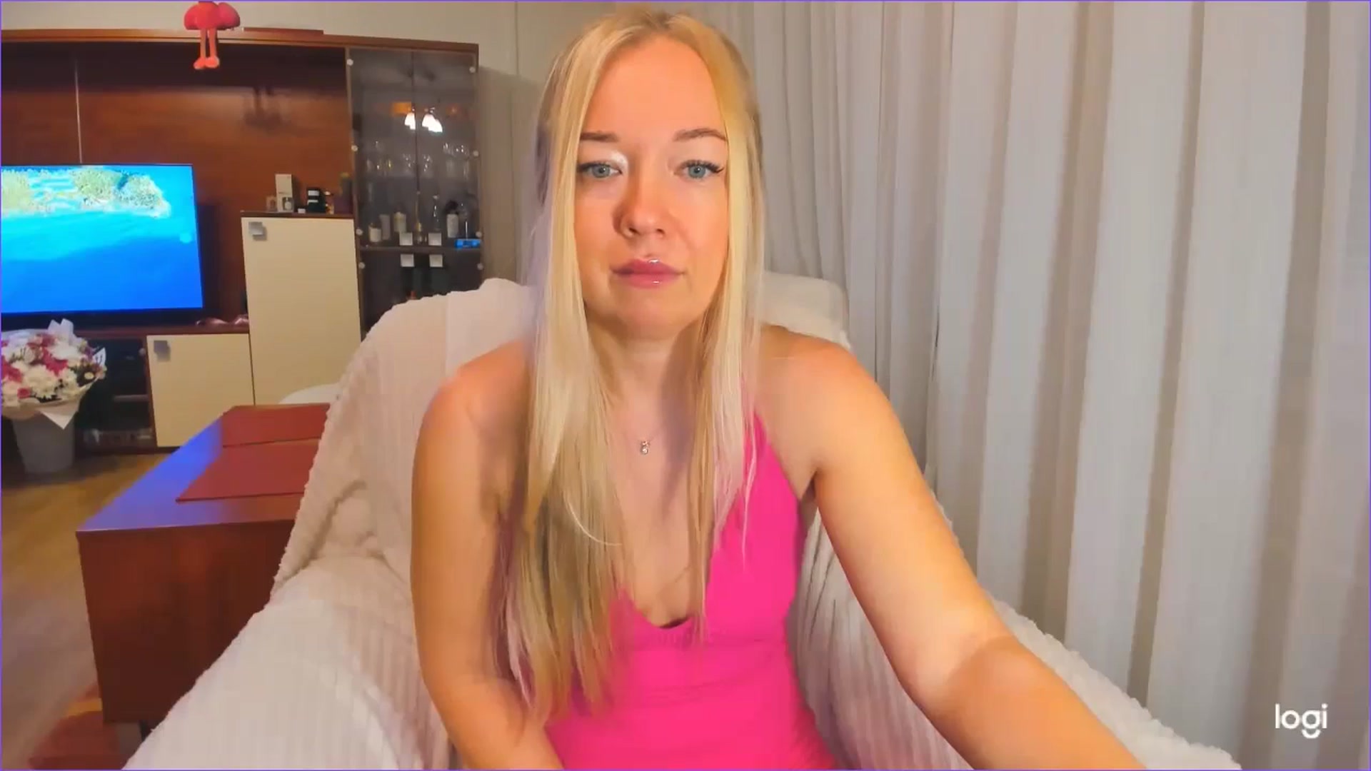 Gallery image thumbnail from FlamingoDream's myfreecams stream on, 11/07/2024, 24:02 image 4 of 20