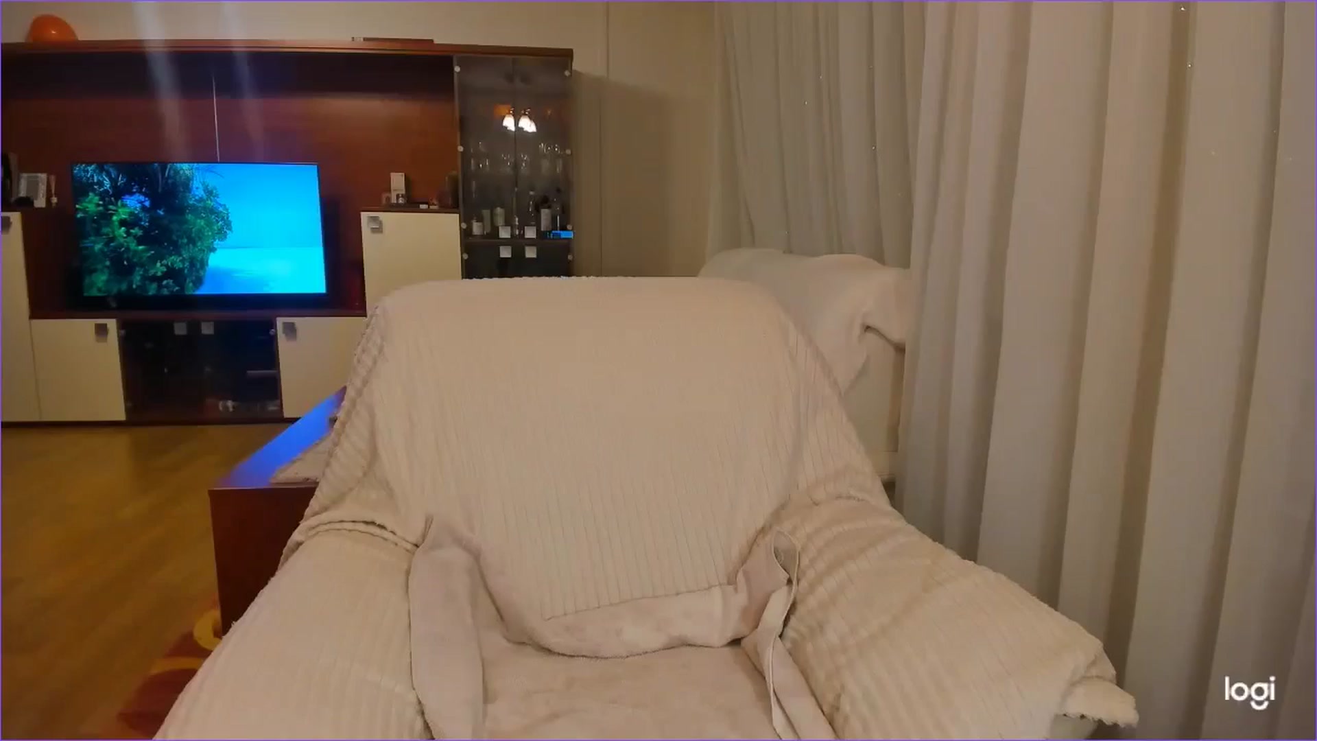 Gallery image thumbnail from FlamingoDream's myfreecams stream on, 11/13/2024, 23:11 image 11 of 20