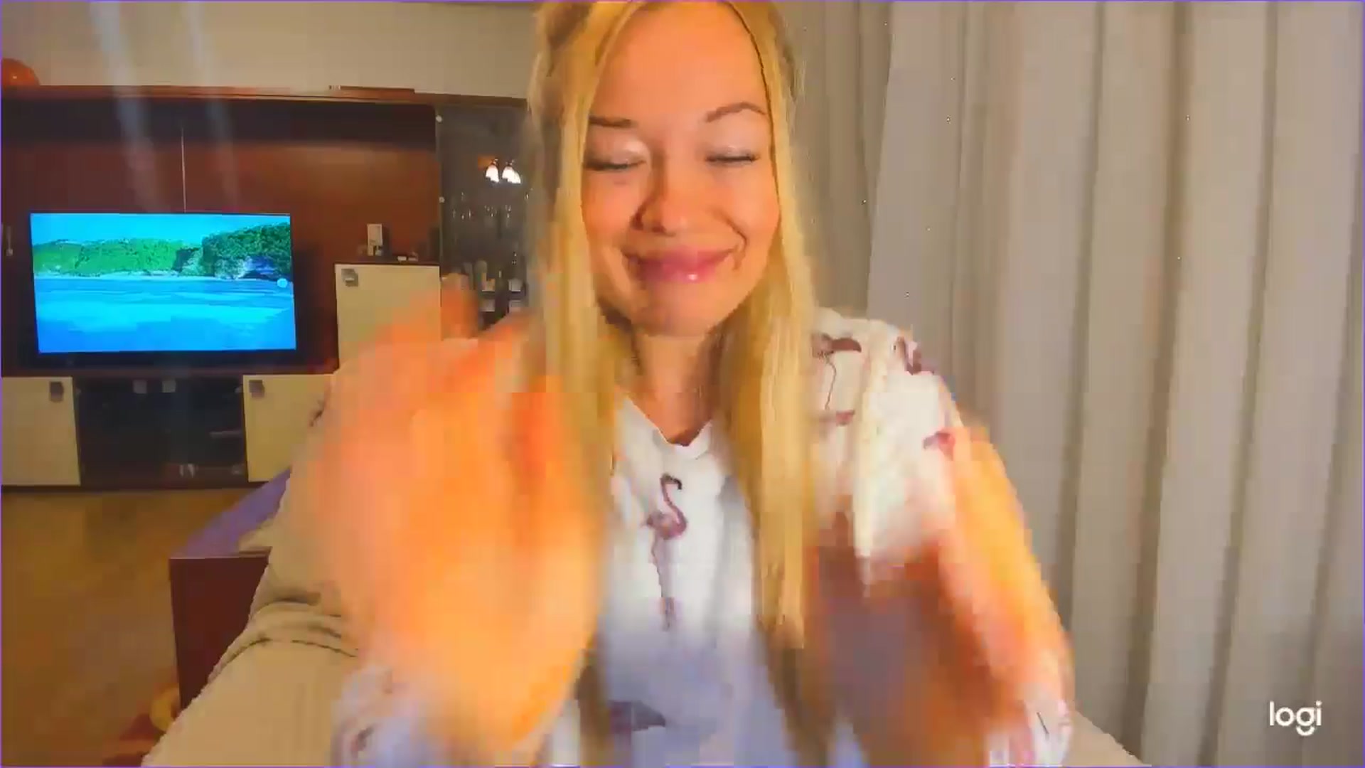 Gallery image thumbnail from FlamingoDream's myfreecams stream on, 11/14/2024, 01:48 image 15 of 20
