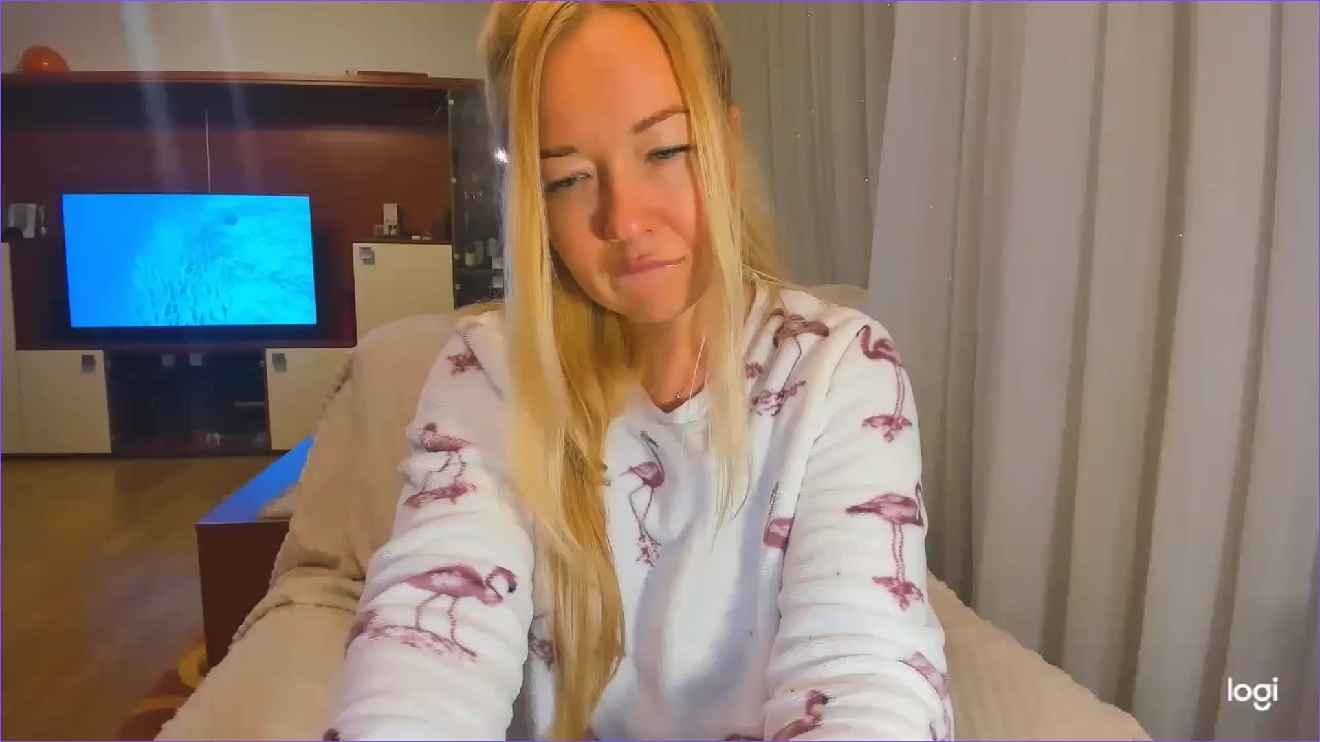 Gallery image thumbnail from FlamingoDream's myfreecams stream on, 11/14/2024, 03:23 image 4 of 20