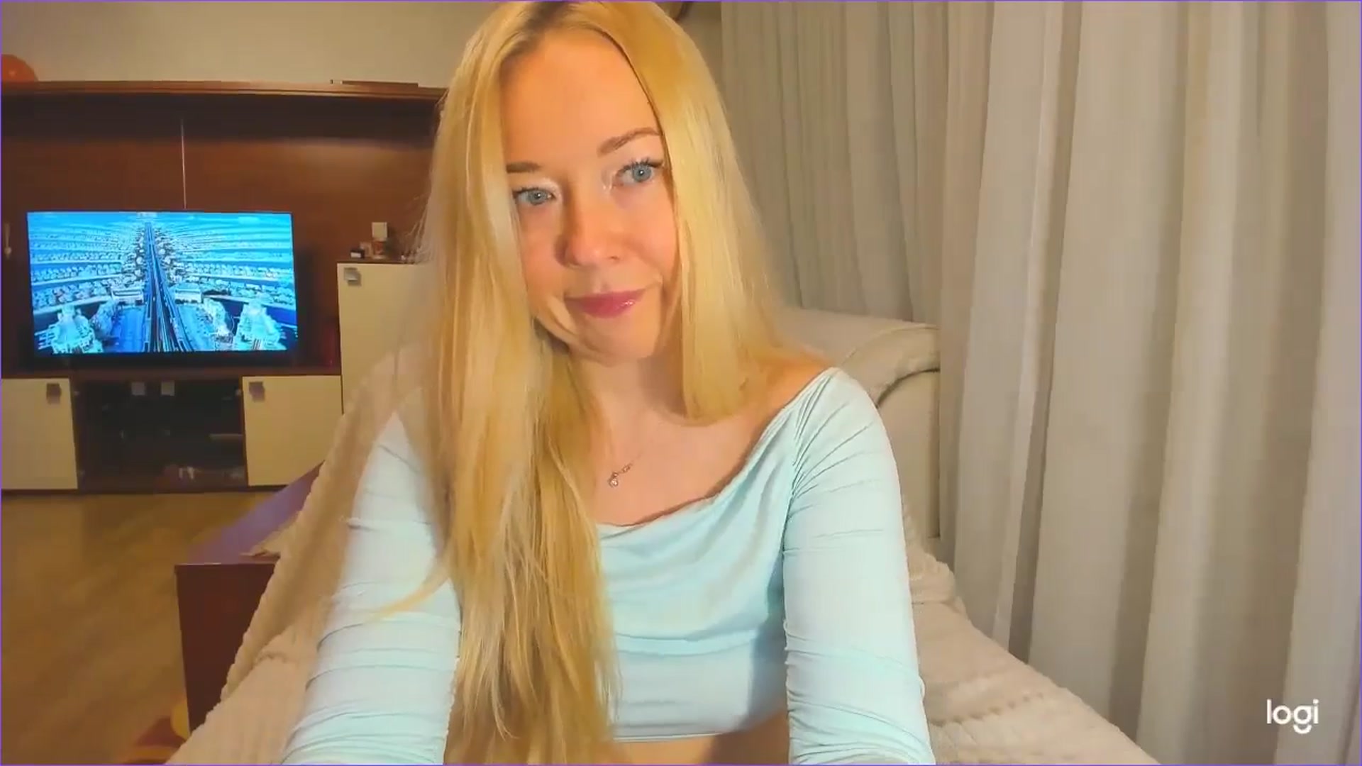 Gallery image thumbnail from FlamingoDream's myfreecams stream on, 11/20/2024, 23:04 image 11 of 20