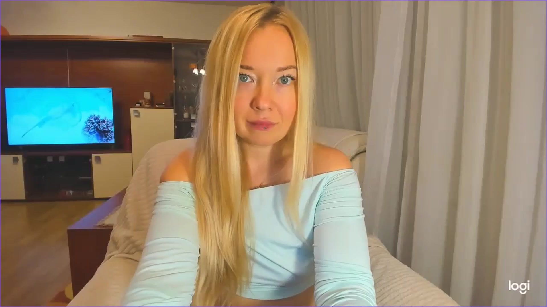 Gallery image thumbnail from FlamingoDream's myfreecams stream on, 11/21/2024, 24:51 image 8 of 20