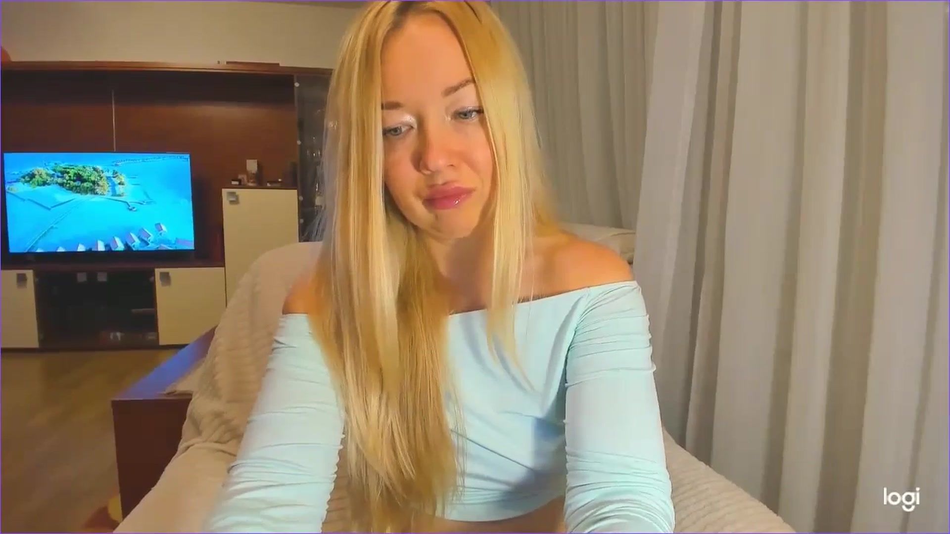 Gallery image thumbnail from FlamingoDream's myfreecams stream on, 11/21/2024, 24:51 image 10 of 20