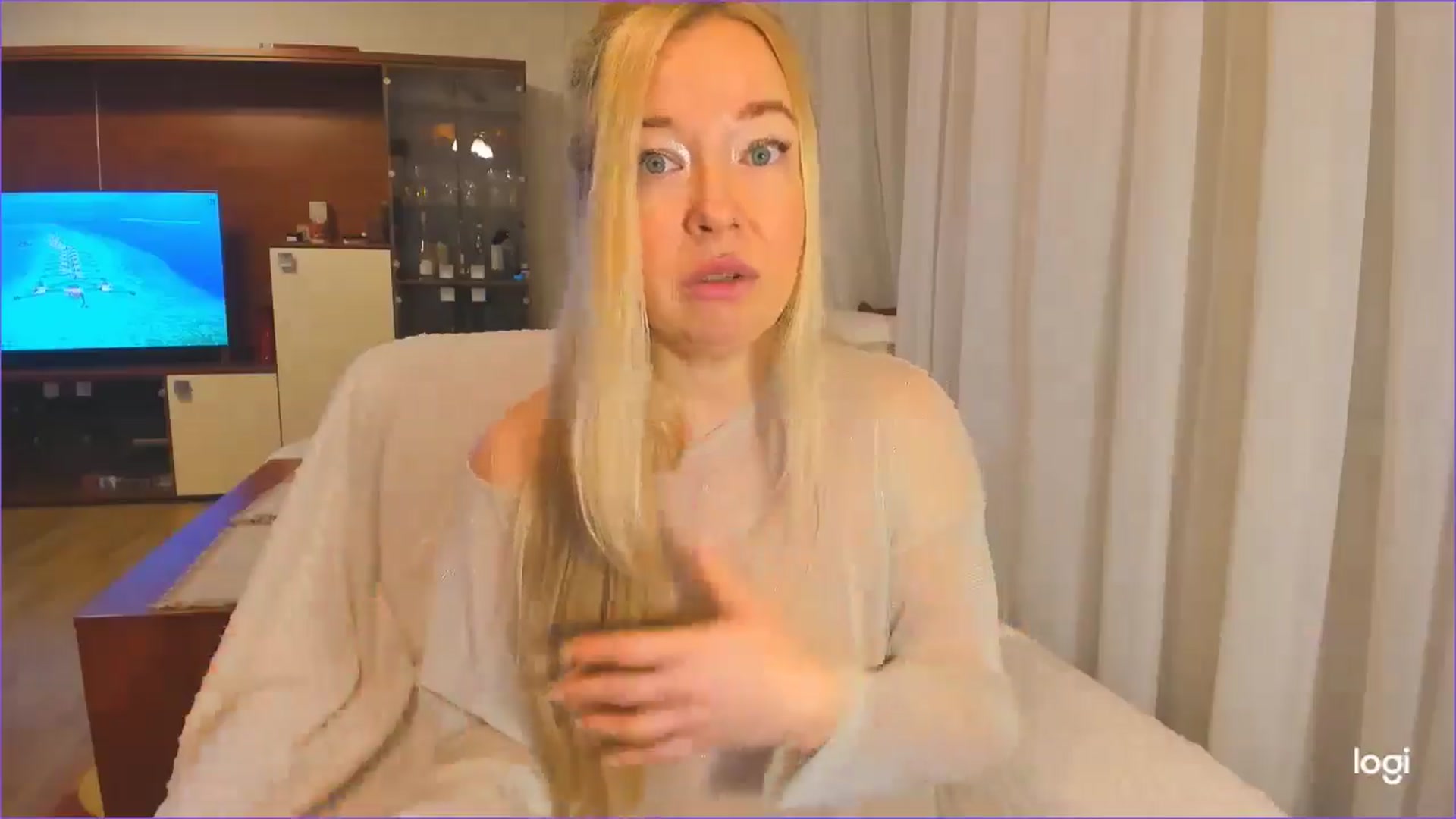 Gallery image thumbnail from FlamingoDream's myfreecams stream on, 11/21/2024, 23:45 image 2 of 20