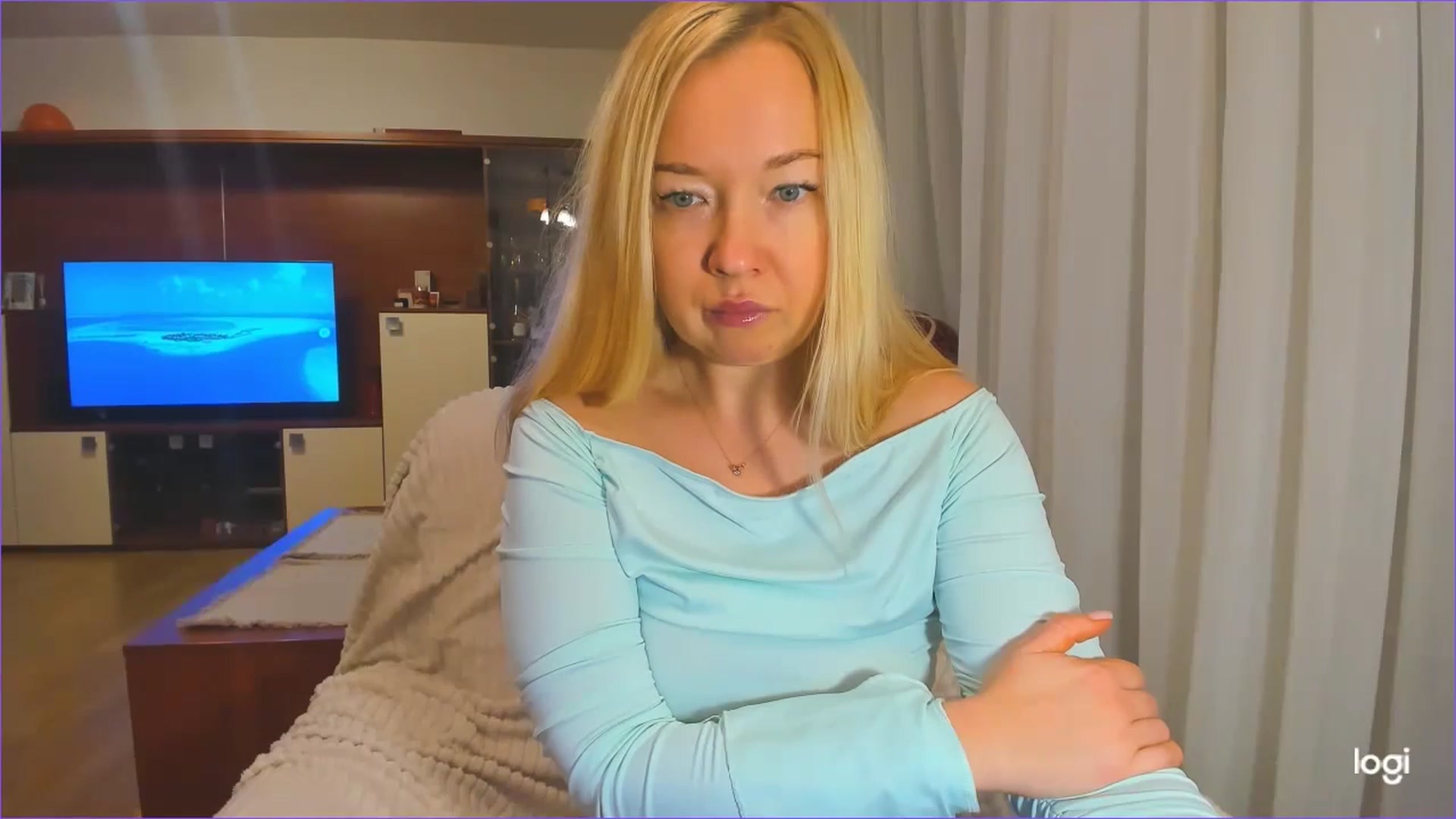 Gallery image thumbnail from FlamingoDream's myfreecams stream on, 11/25/2024, 21:40 image 16 of 20