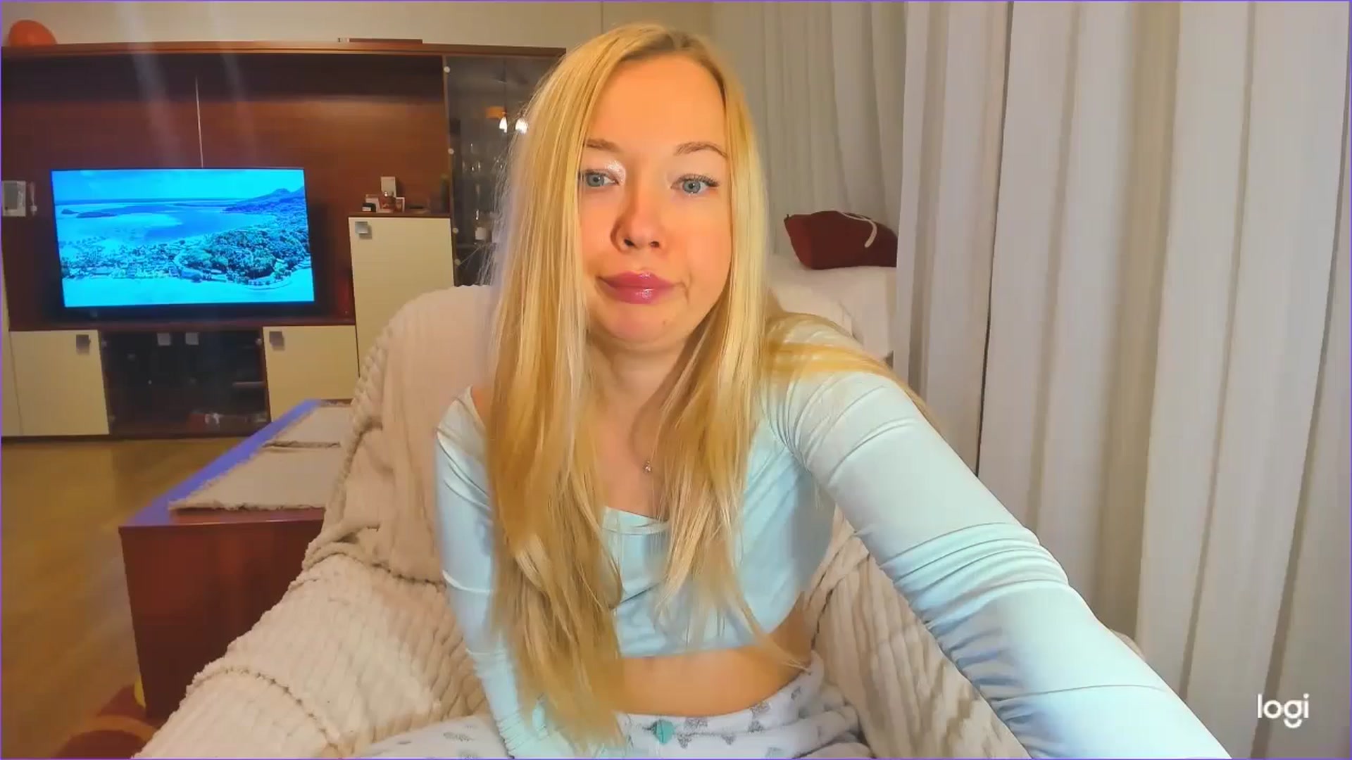 Gallery image thumbnail from FlamingoDream's myfreecams stream on, 11/25/2024, 22:49 image 20 of 20