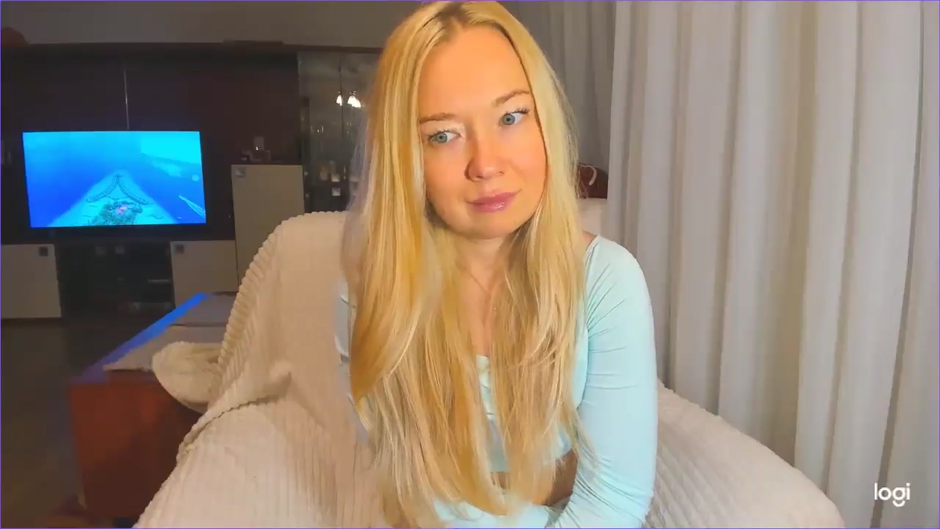 Gallery image thumbnail from FlamingoDream's myfreecams stream on, 11/26/2024, 24:14 image 7 of 20