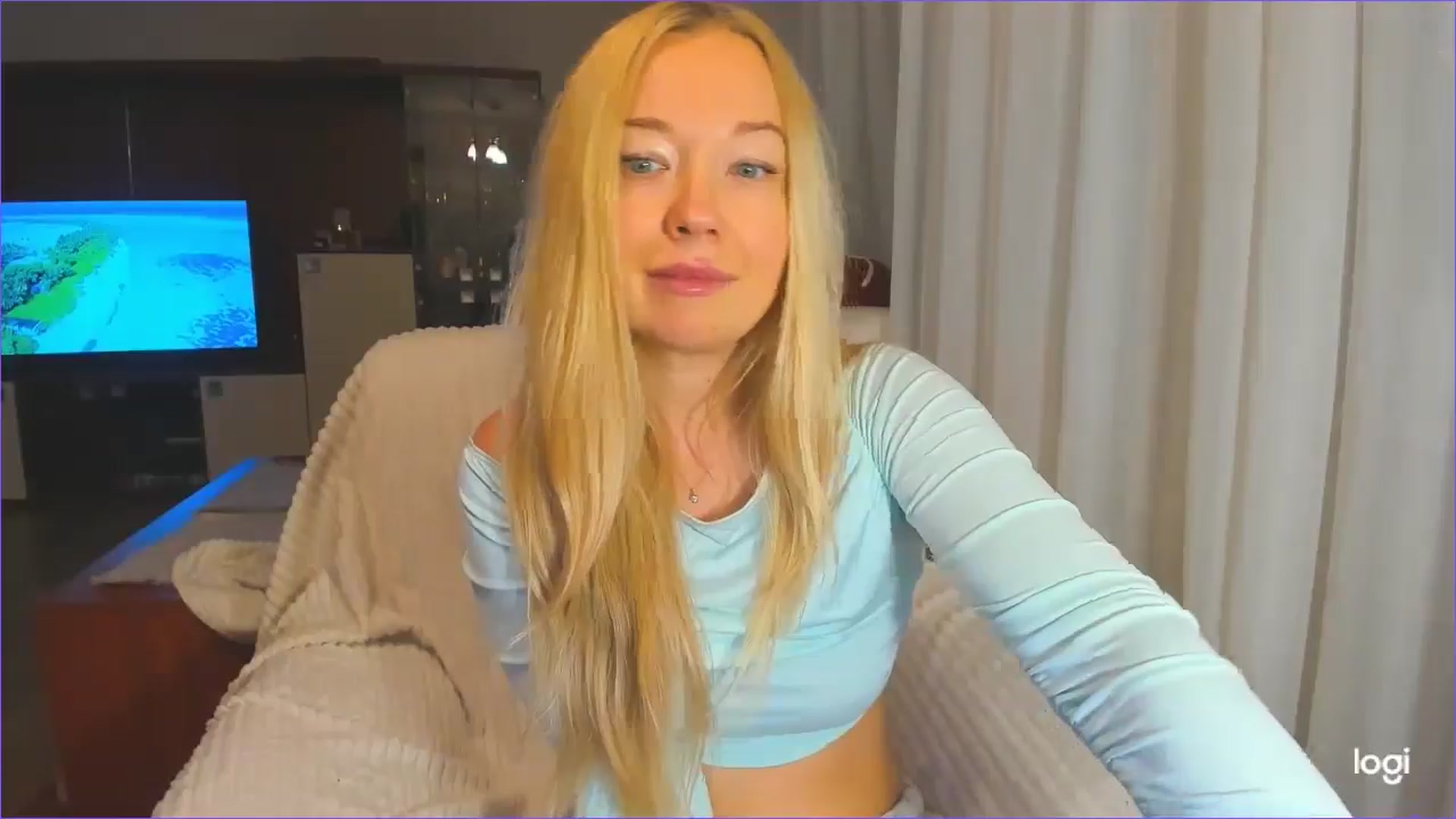 Gallery image thumbnail from FlamingoDream's myfreecams stream on, 11/26/2024, 24:14 image 16 of 20