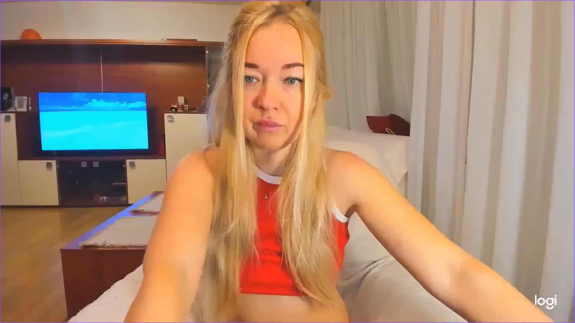 Gallery image thumbnail from FlamingoDream's myfreecams stream on, 11/26/2024, 21:32 image 18 of 20
