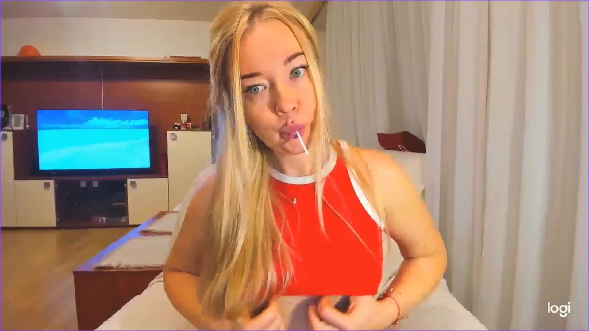 Gallery image thumbnail from FlamingoDream's myfreecams stream on, 11/26/2024, 22:48 image 14 of 20