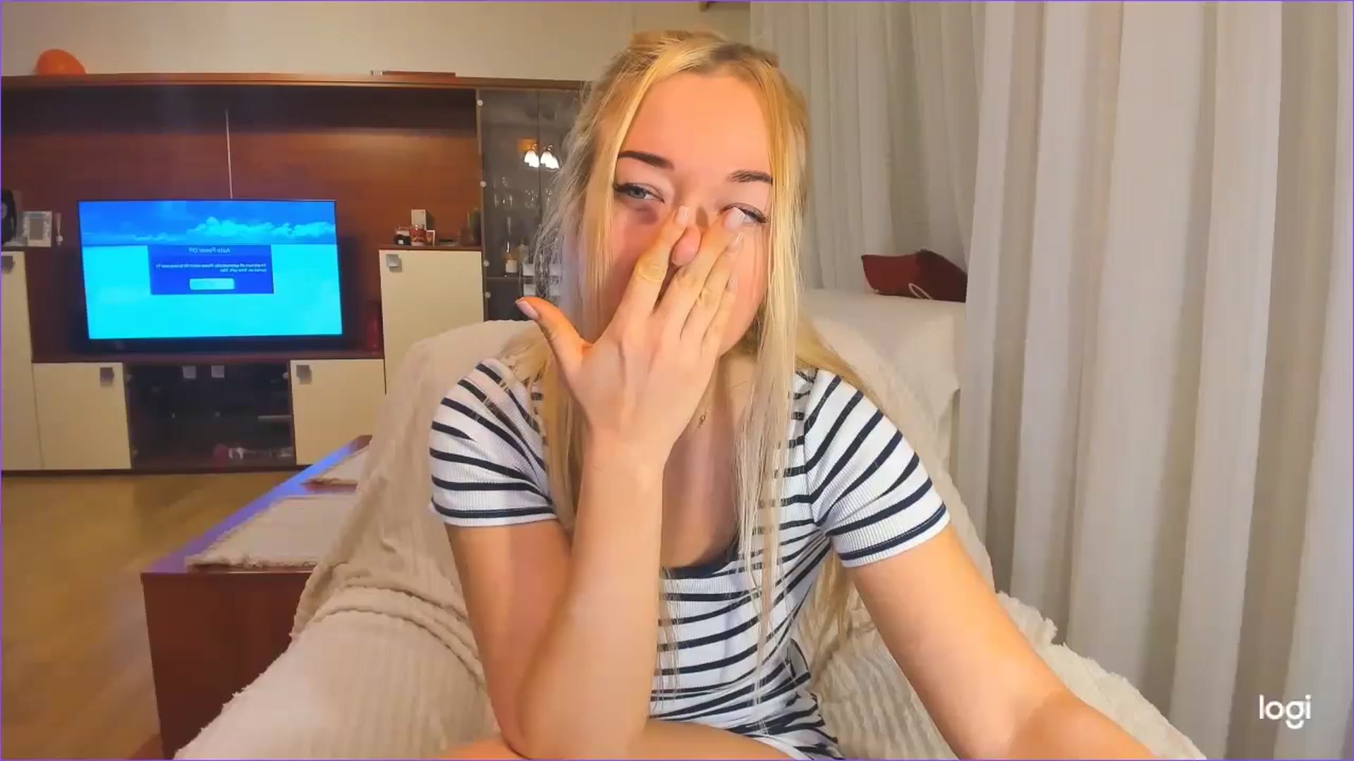 Gallery image thumbnail from FlamingoDream's myfreecams stream on, 11/27/2024, 02:56 image 19 of 20