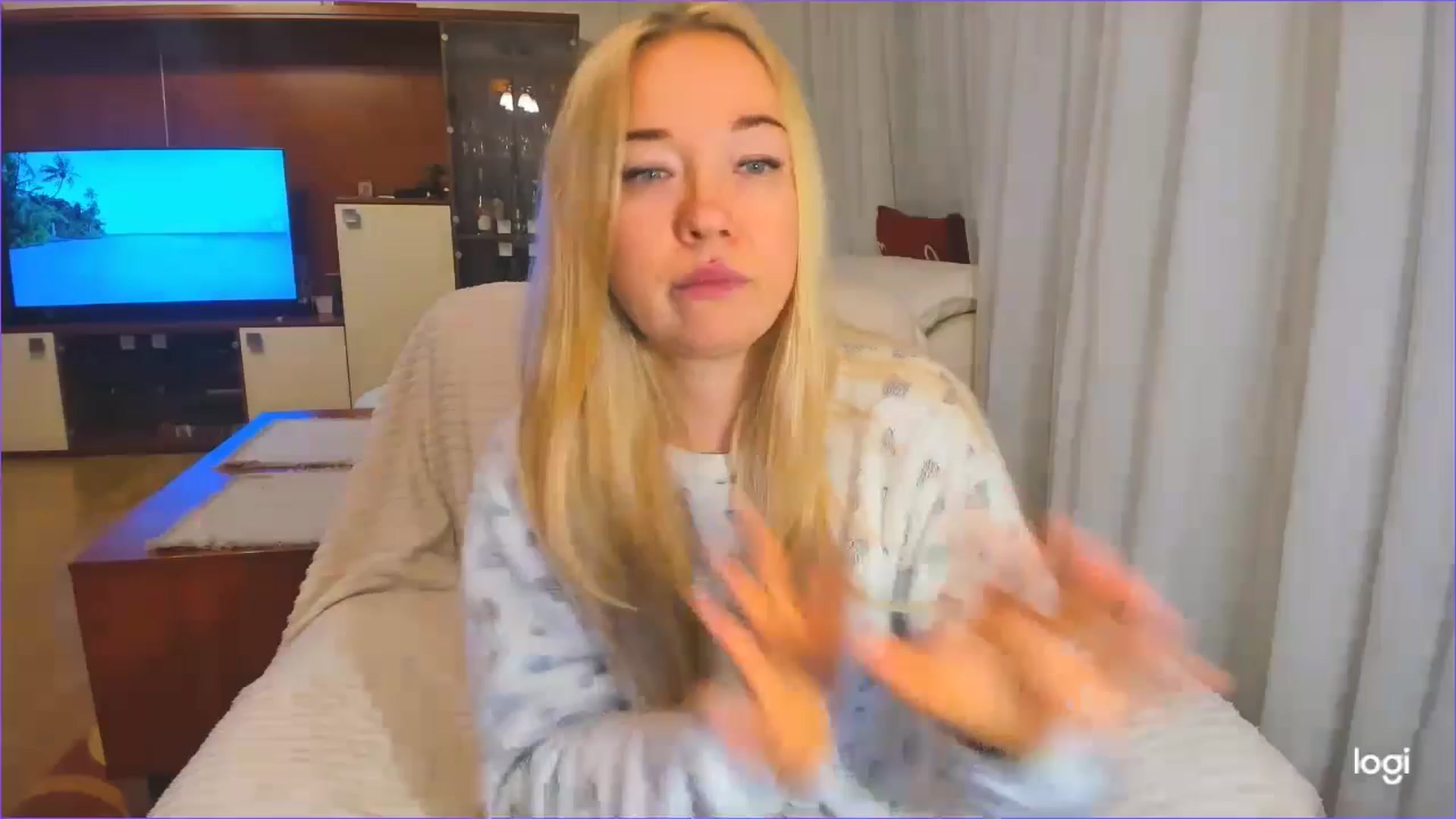 Gallery image thumbnail from FlamingoDream's myfreecams stream on, 11/28/2024, 03:39 image 20 of 20