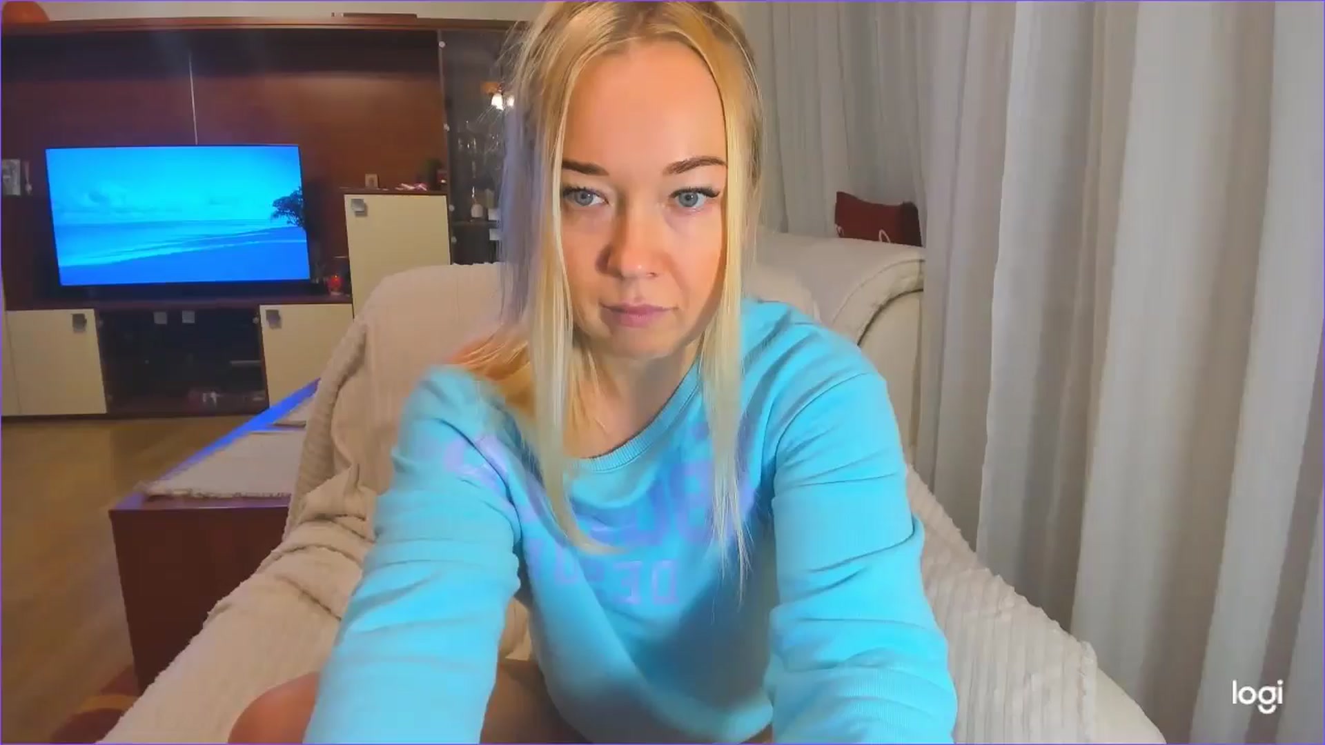 Gallery image thumbnail from FlamingoDream's myfreecams stream on, 11/29/2024, 24:12 image 14 of 20