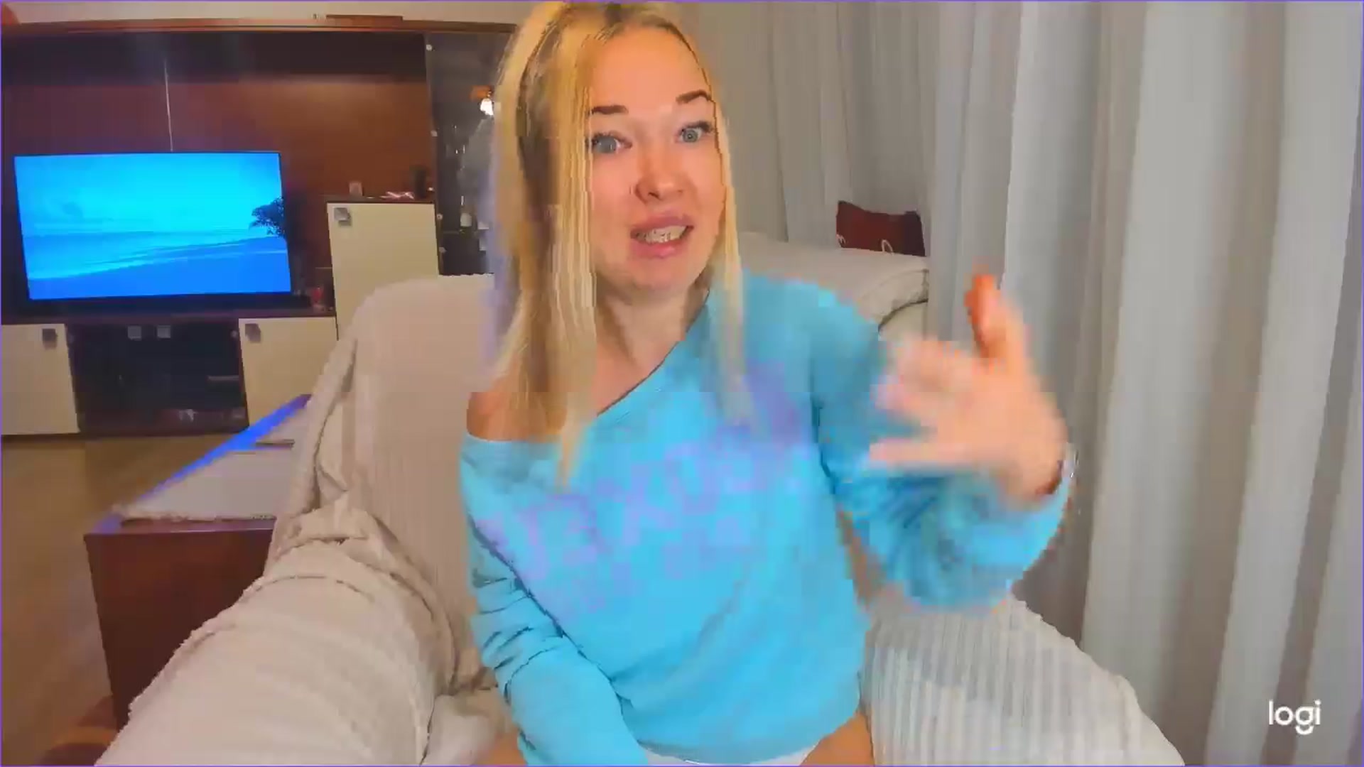 Gallery image thumbnail from FlamingoDream's myfreecams stream on, 11/29/2024, 24:57 image 15 of 20
