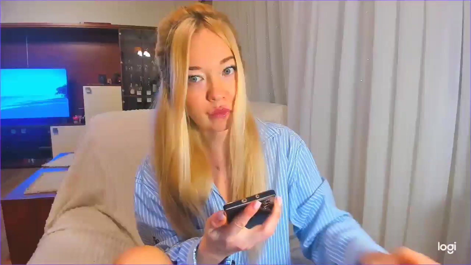 Gallery image thumbnail from FlamingoDream's myfreecams stream on, 12/02/2024, 21:47 image 1 of 20