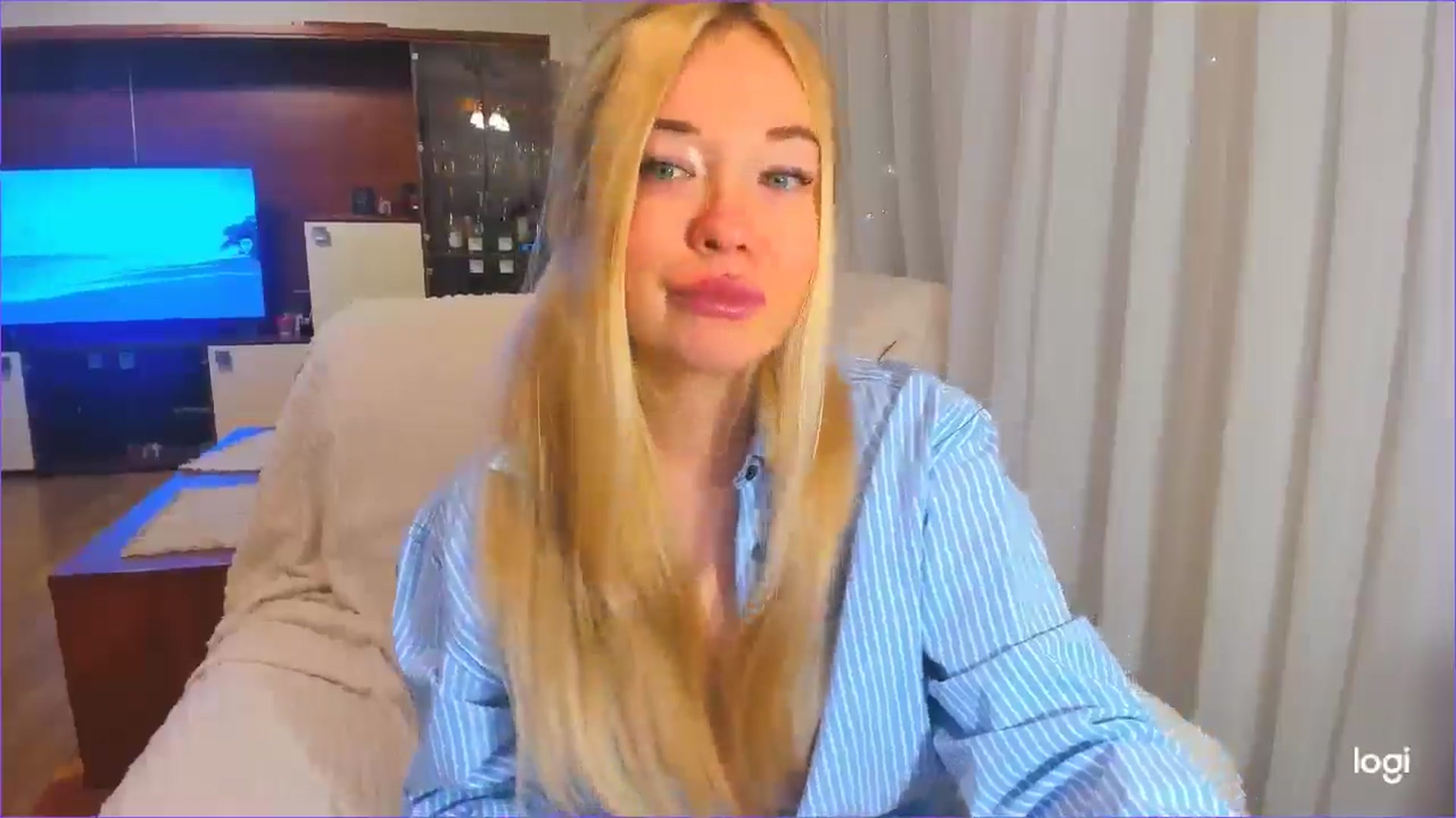 Gallery image thumbnail from FlamingoDream's myfreecams stream on, 12/02/2024, 23:47 image 11 of 20