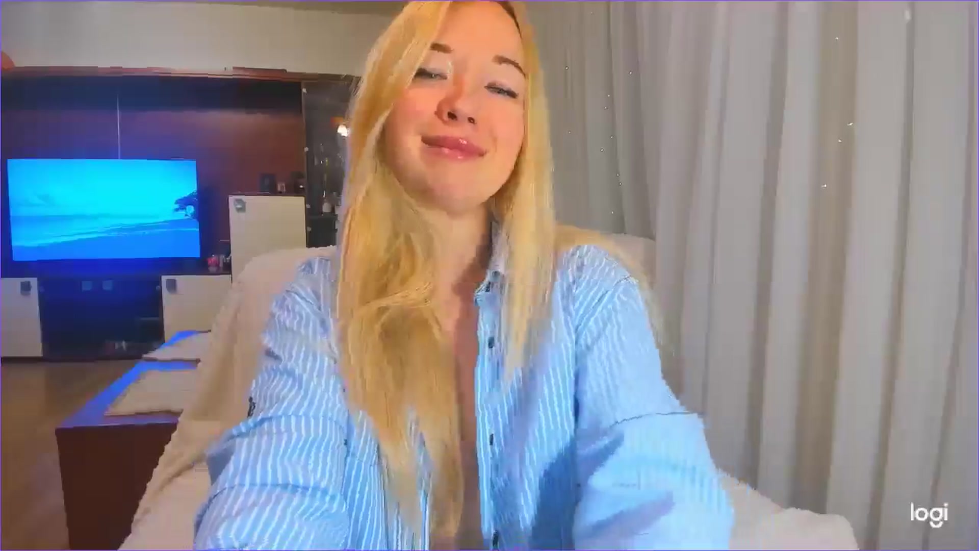 Gallery image thumbnail from FlamingoDream's myfreecams stream on, 12/03/2024, 03:16 image 5 of 20