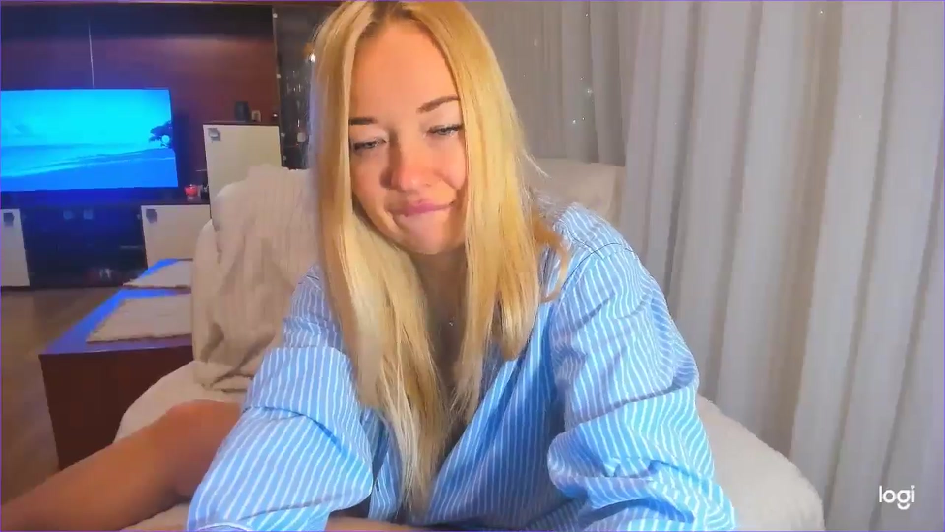 Gallery image thumbnail from FlamingoDream's myfreecams stream on, 12/03/2024, 03:16 image 18 of 20