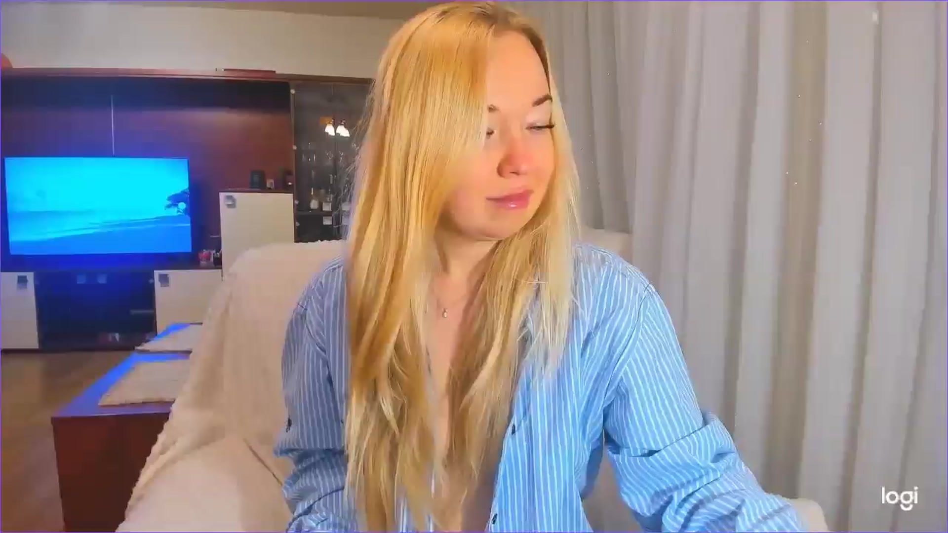 Gallery image thumbnail from FlamingoDream's myfreecams stream on, 12/03/2024, 03:16 image 4 of 20