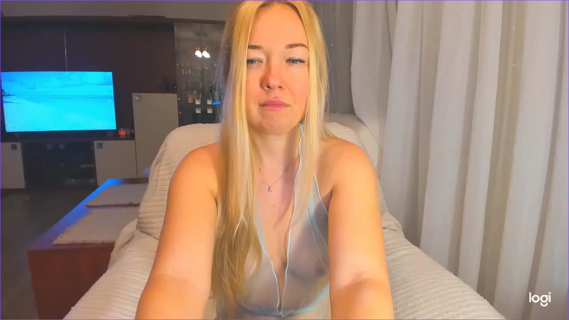 Gallery image thumbnail from FlamingoDream's myfreecams stream on, 12/04/2024, 24:01 image 2 of 20