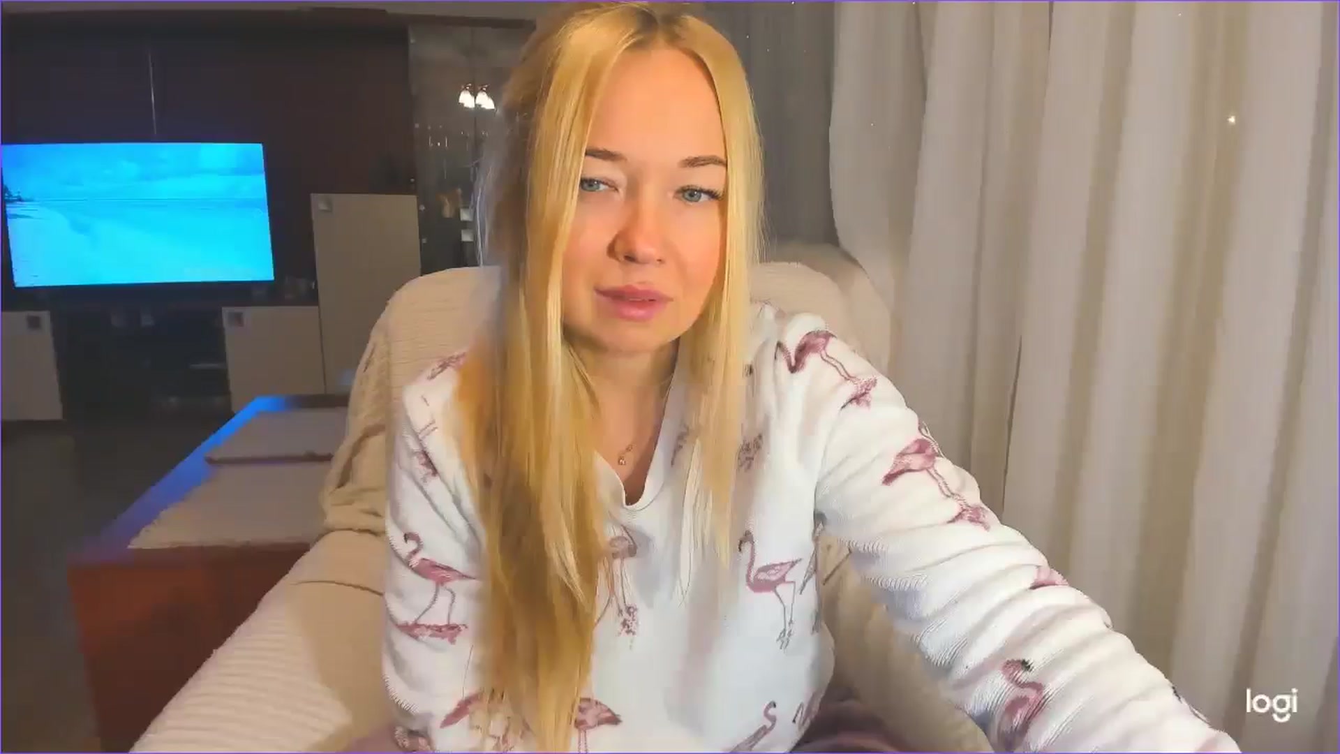 Gallery image thumbnail from FlamingoDream's myfreecams stream on, 12/04/2024, 01:48 image 8 of 20