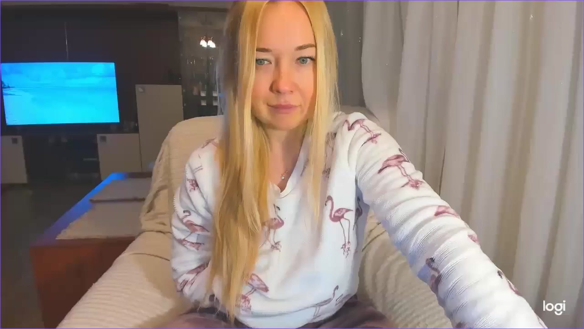 Gallery image thumbnail from FlamingoDream's myfreecams stream on, 12/04/2024, 01:48 image 7 of 20