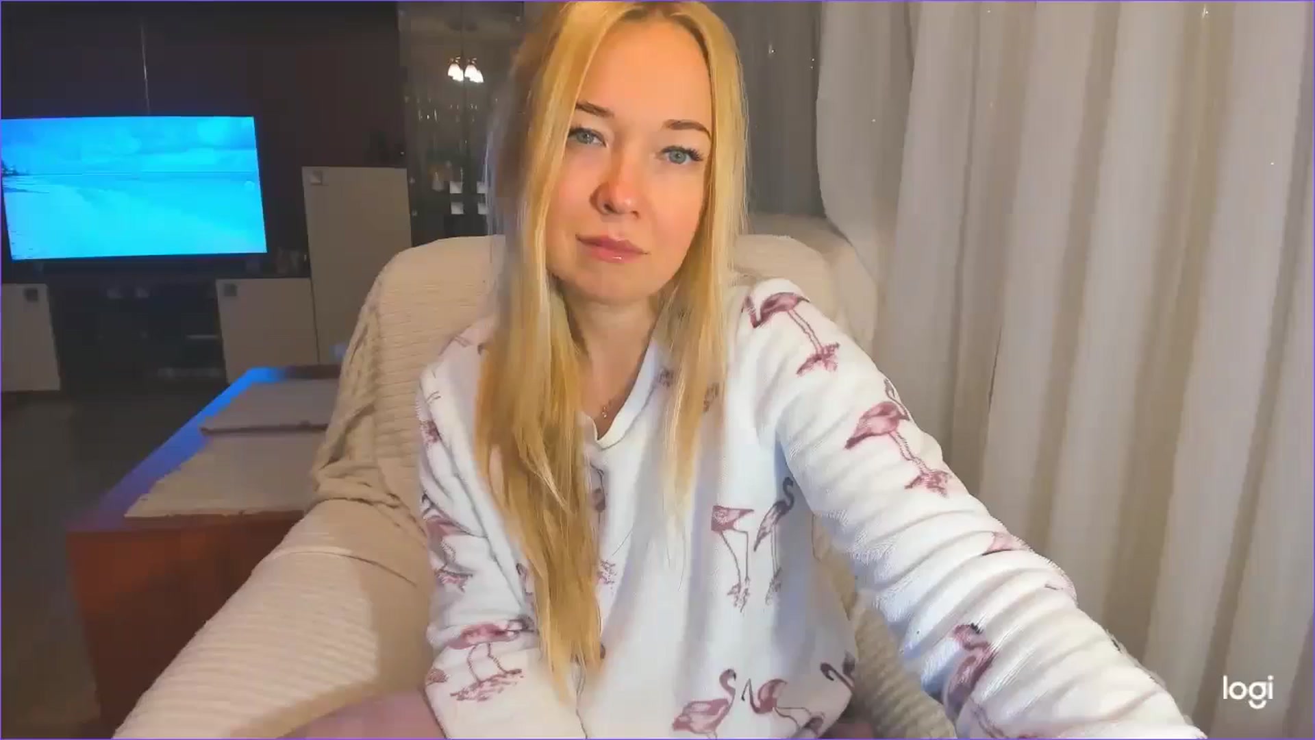 Gallery image thumbnail from FlamingoDream's myfreecams stream on, 12/04/2024, 01:48 image 19 of 20