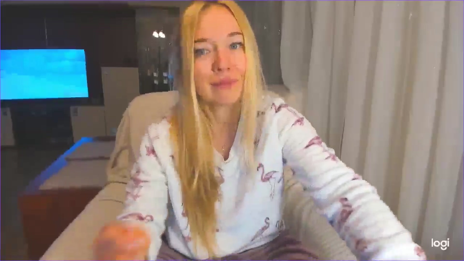Gallery image thumbnail from FlamingoDream's myfreecams stream on, 12/04/2024, 01:48 image 6 of 20
