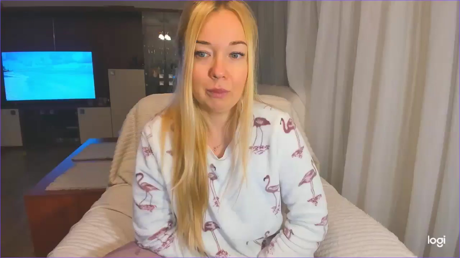 Gallery image thumbnail from FlamingoDream's myfreecams stream on, 12/04/2024, 03:18 image 18 of 20