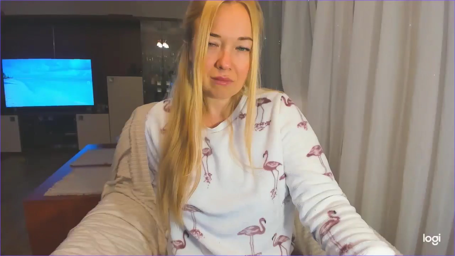 Gallery image thumbnail from FlamingoDream's myfreecams stream on, 12/04/2024, 03:18 image 10 of 20