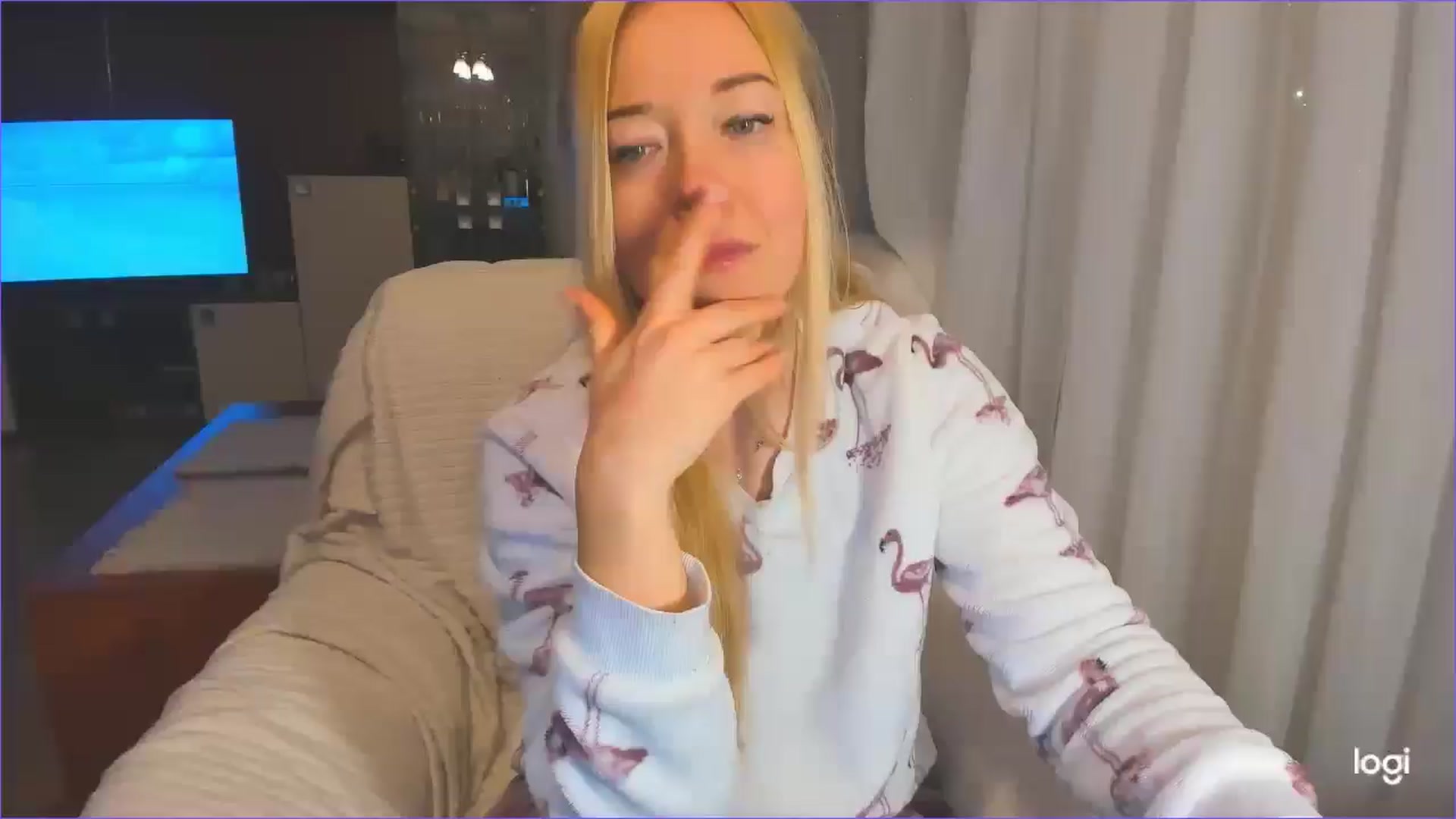Gallery image thumbnail from FlamingoDream's myfreecams stream on, 12/04/2024, 03:18 image 5 of 20